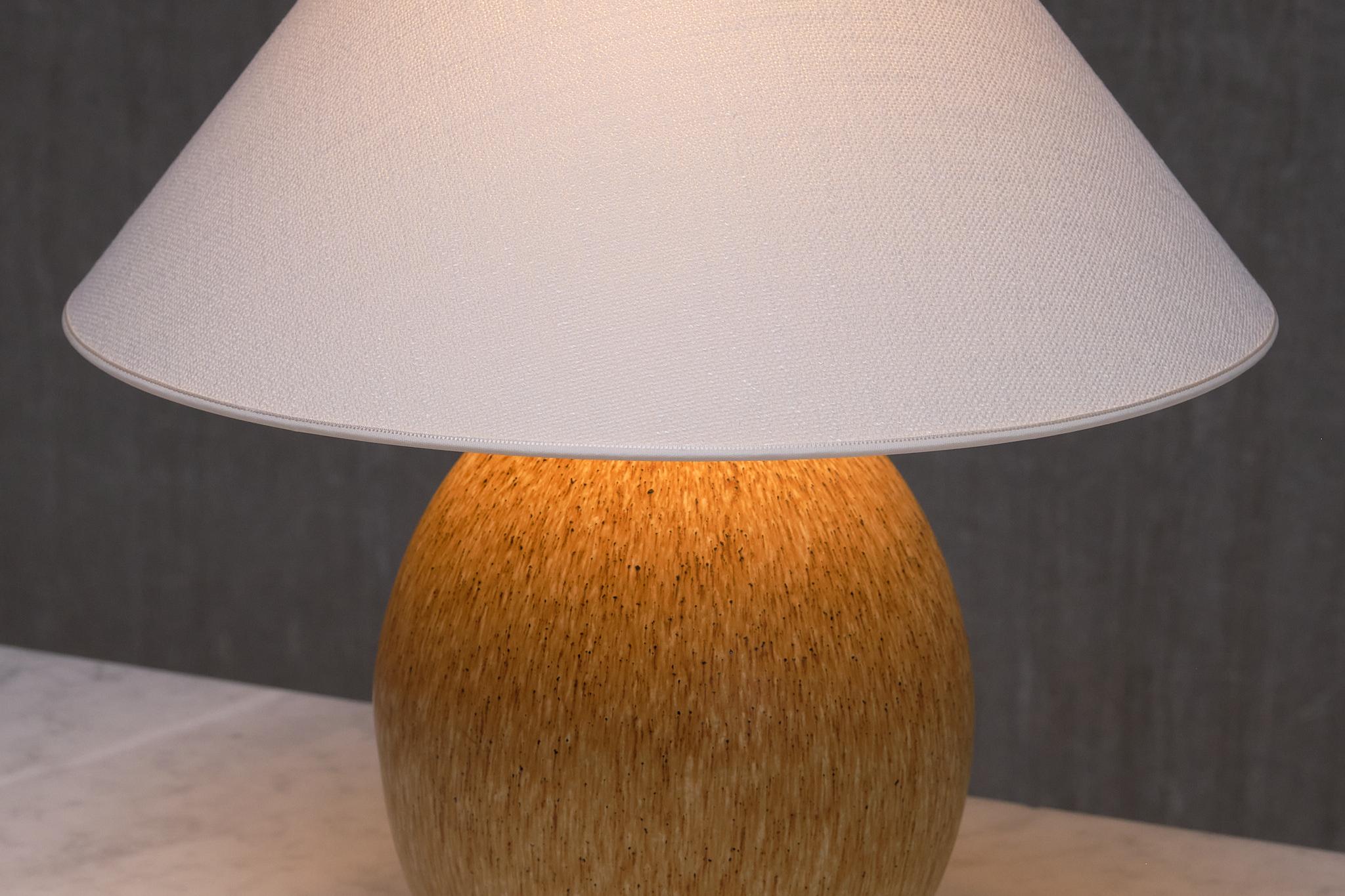 Große Bruno Karlsson-Tischlampe aus gesprenkelter Keramik, Ego Stengods, Schweden, 1960er Jahre im Angebot 1