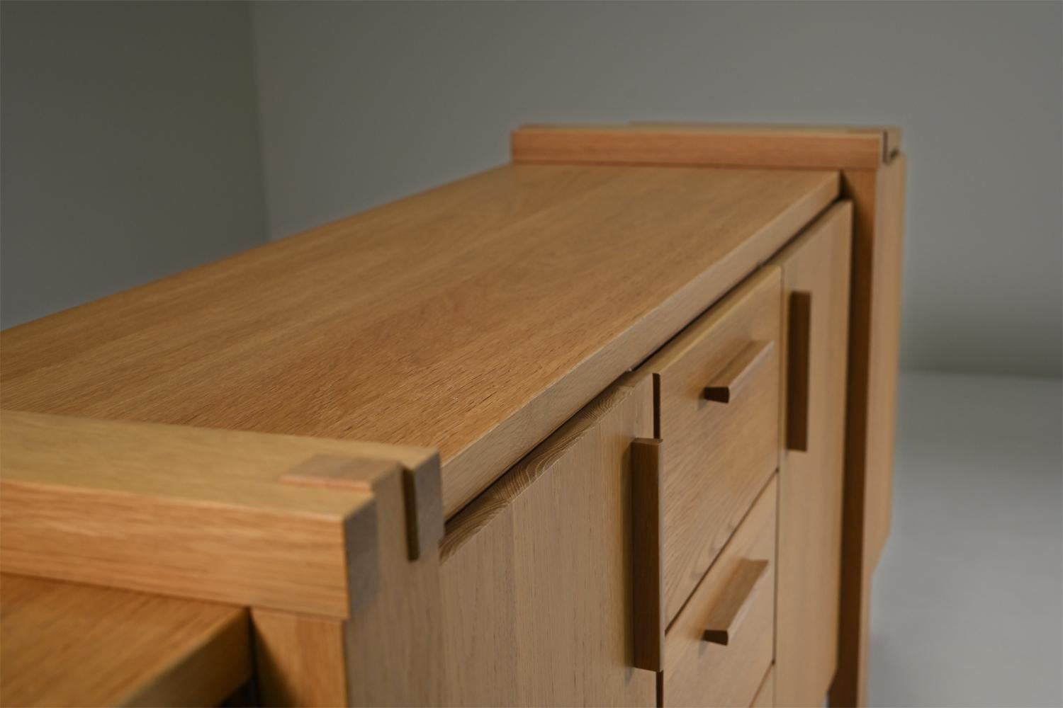 Large brustalist oak sideboard, Belgium. For Sale 1