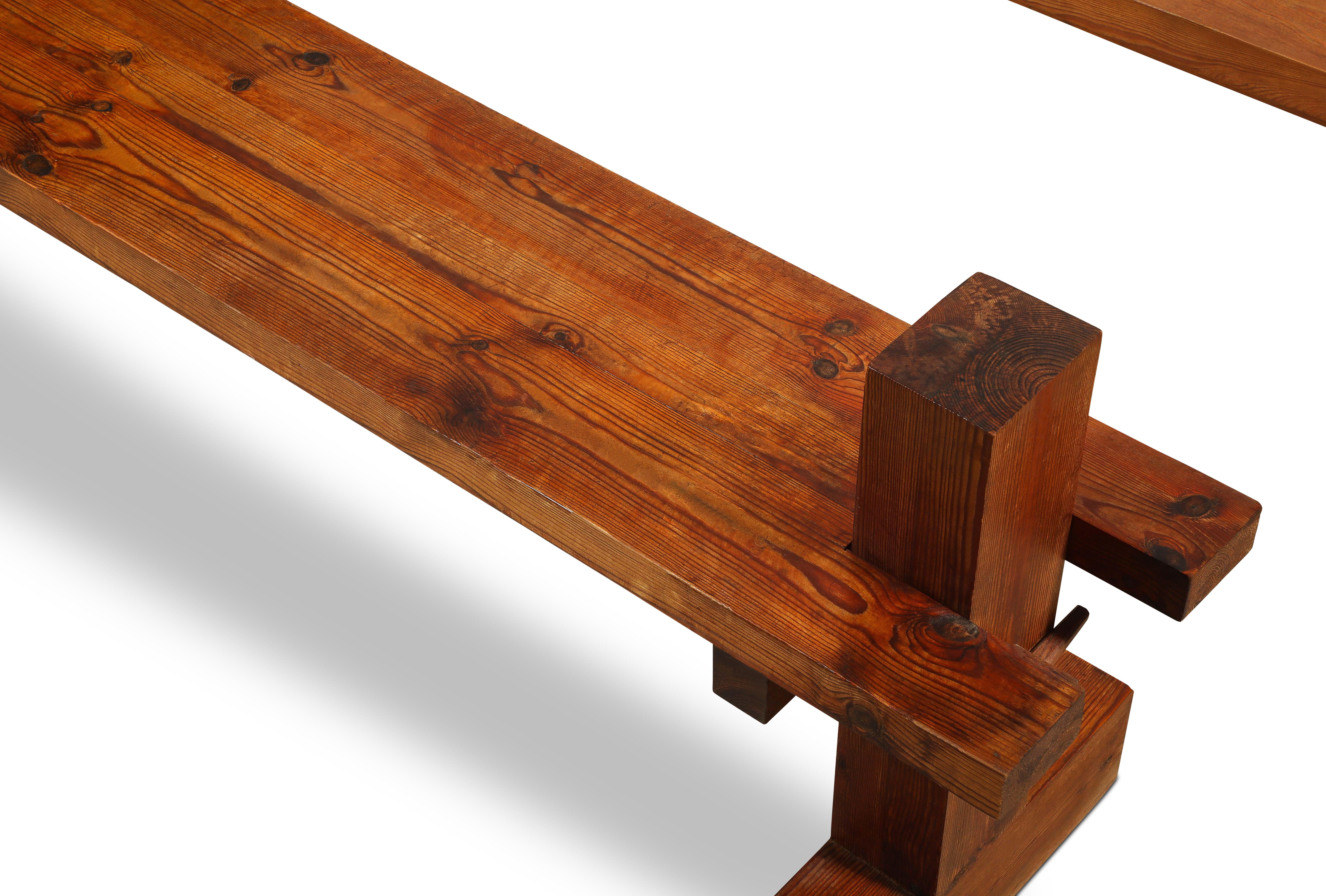 Große brutalistische Bänke, Frankreich 1960er Jahre im Angebot 3