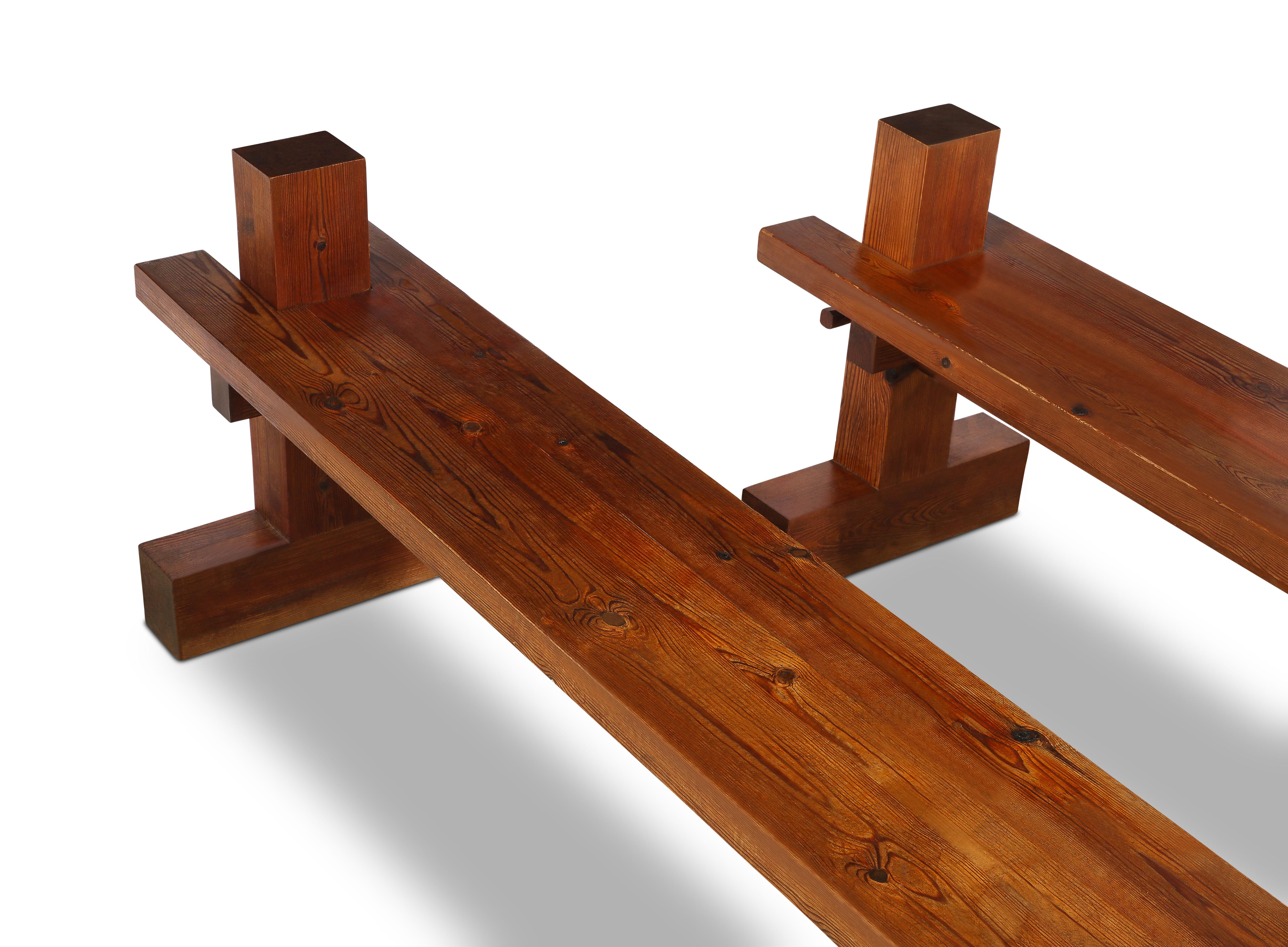 Große brutalistische Bänke, Frankreich 1960er Jahre im Angebot 4