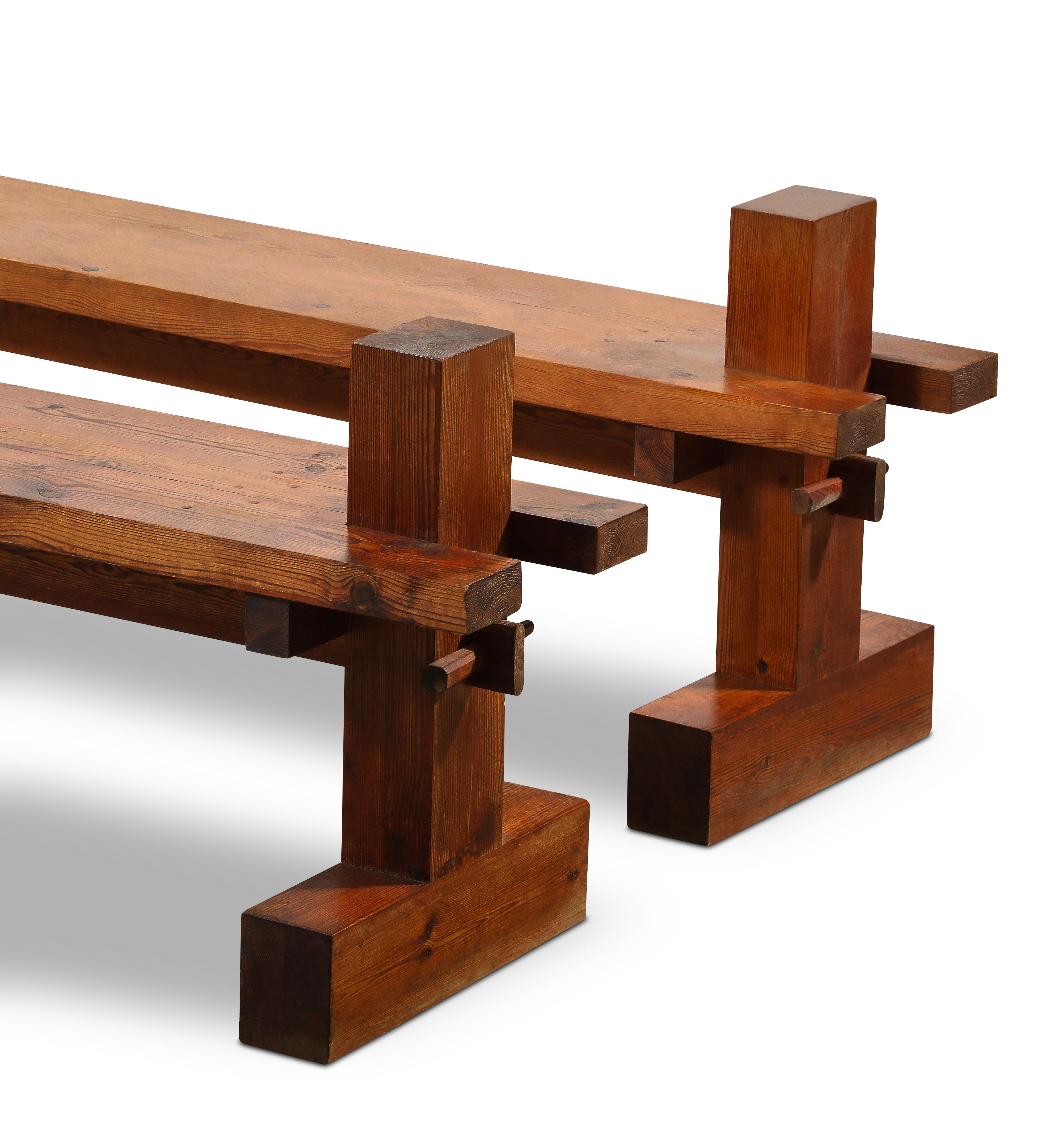 Große brutalistische Bänke, Frankreich 1960er Jahre im Angebot 1