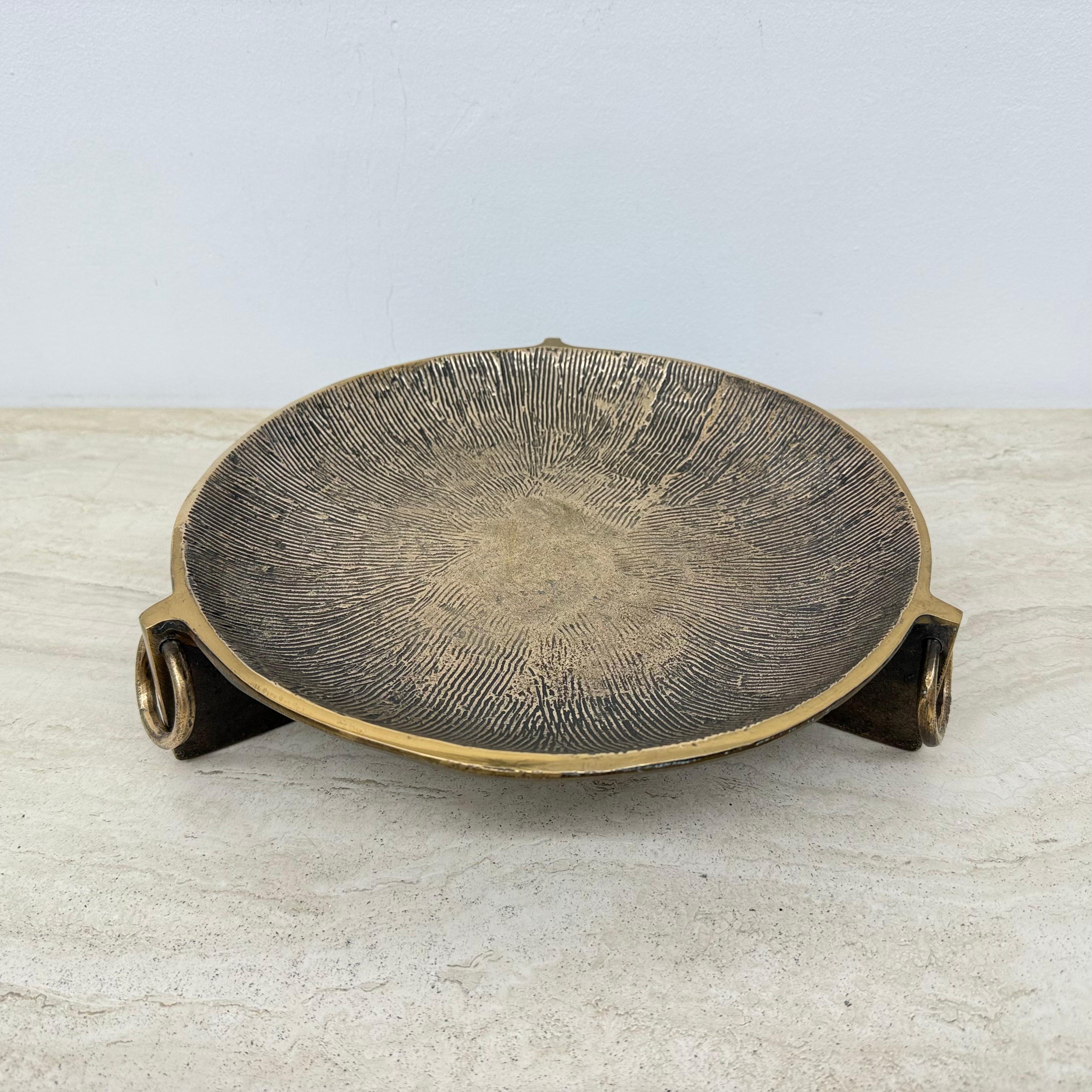 Große brutalistische Bronzeschale, 1970er-Jahre im Angebot 2
