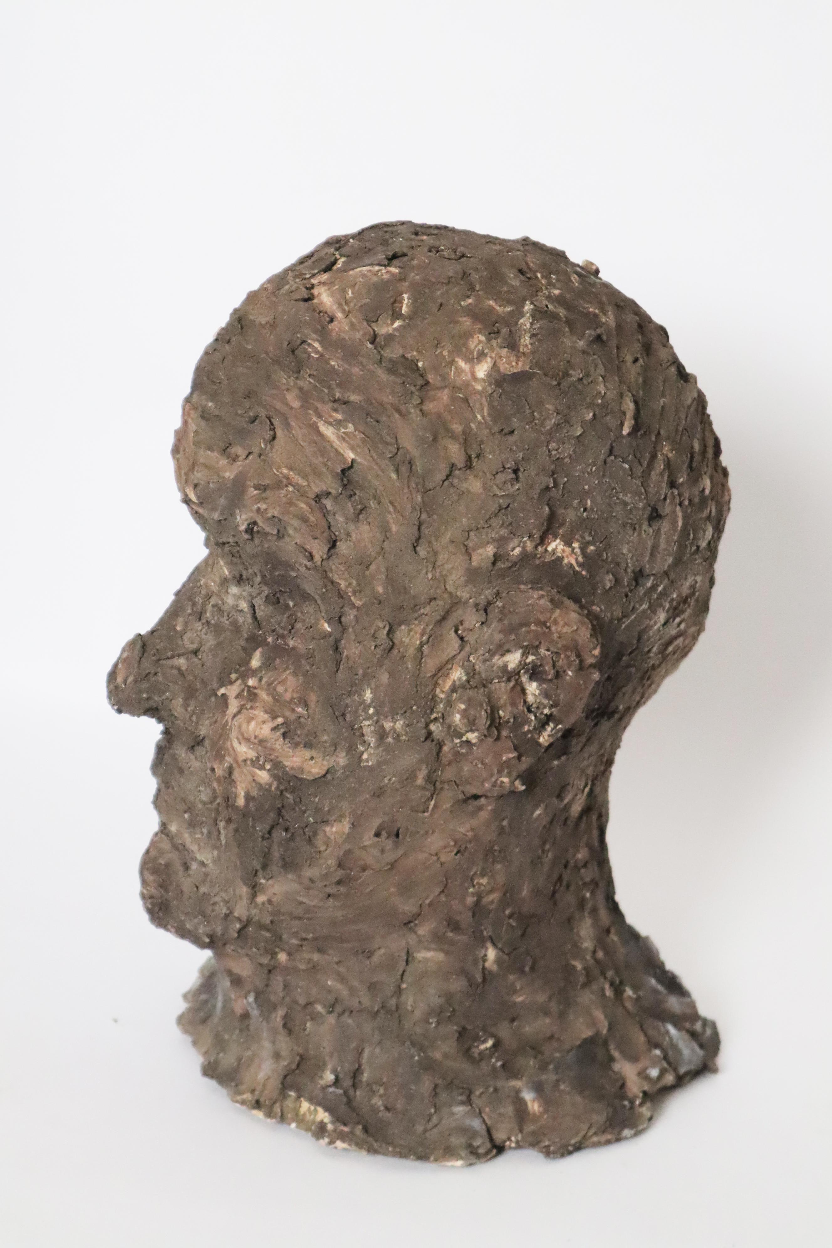 Terracotta Grande busto brutalista di un uomo nello stile di Alberto Giacometti anni '50 in vendita