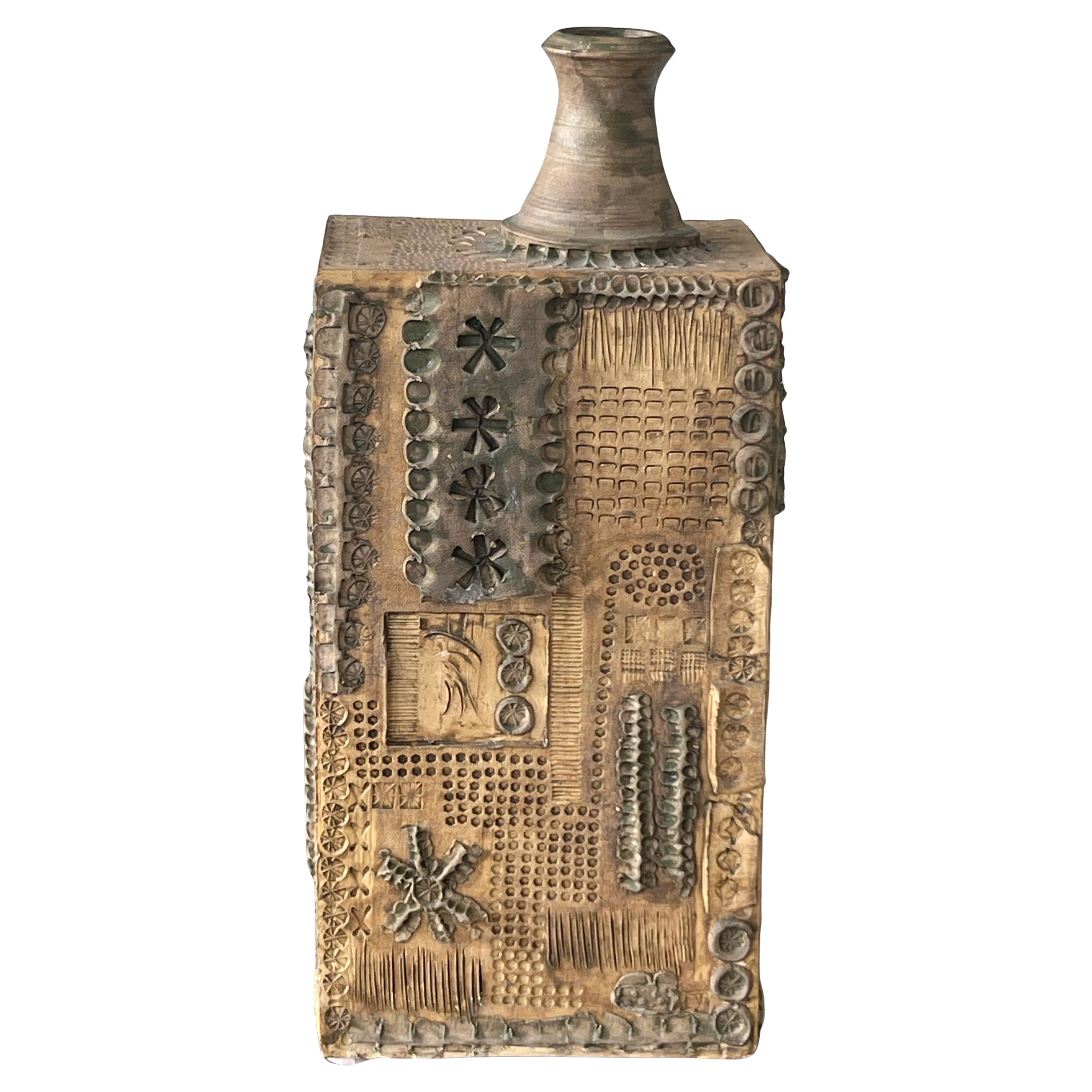 Grande vaso brutalista in ceramica della metà del secolo scorso
