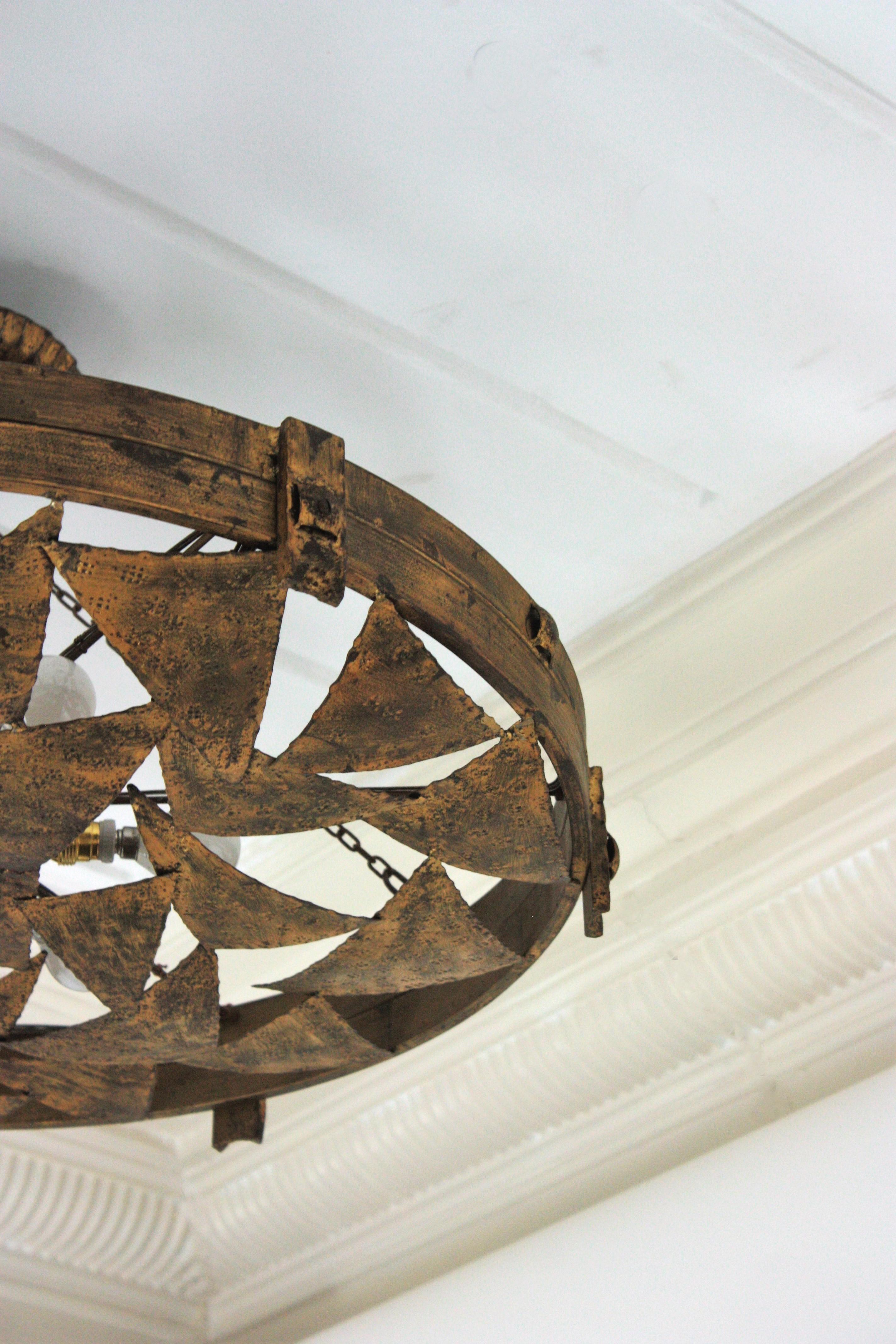 Large Brutalist Chandelier in Gilt Wrought Iron, Triangles Design, Spain, 1950s For Sale 9
