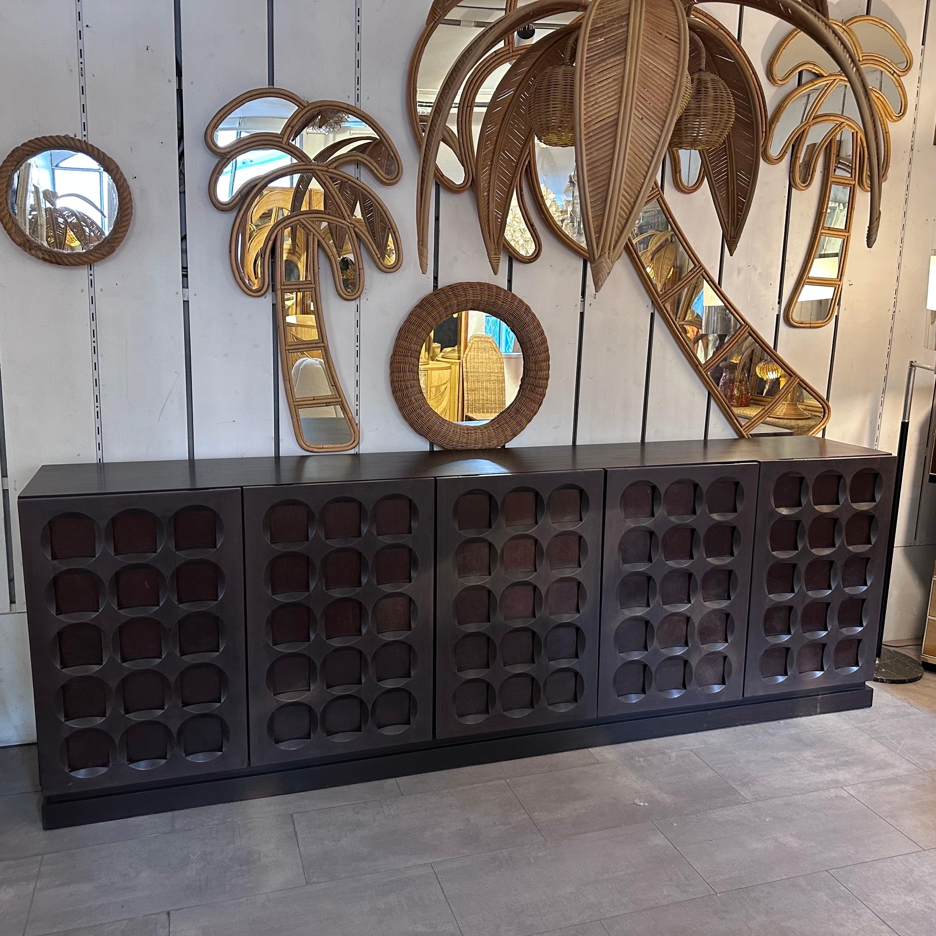 Large brutalist credenza In Good Condition For Sale In Isle Sur Sorgue, FR