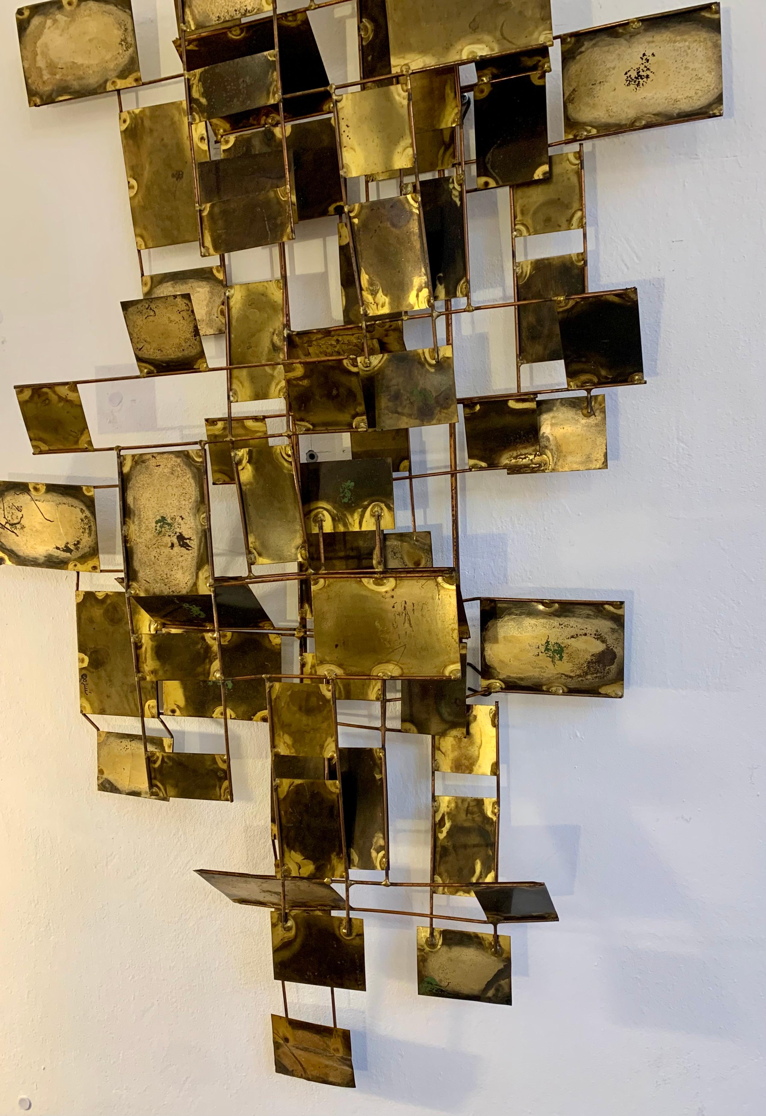 Original large vintage Curtis Jere Brutalist style “Labyrinth” abstract wall sculpture from 1972 consisting of various metal brass elements with beautiful oxidised finishes by Artisan House. 
This large piece is setup to hang both horizontally and