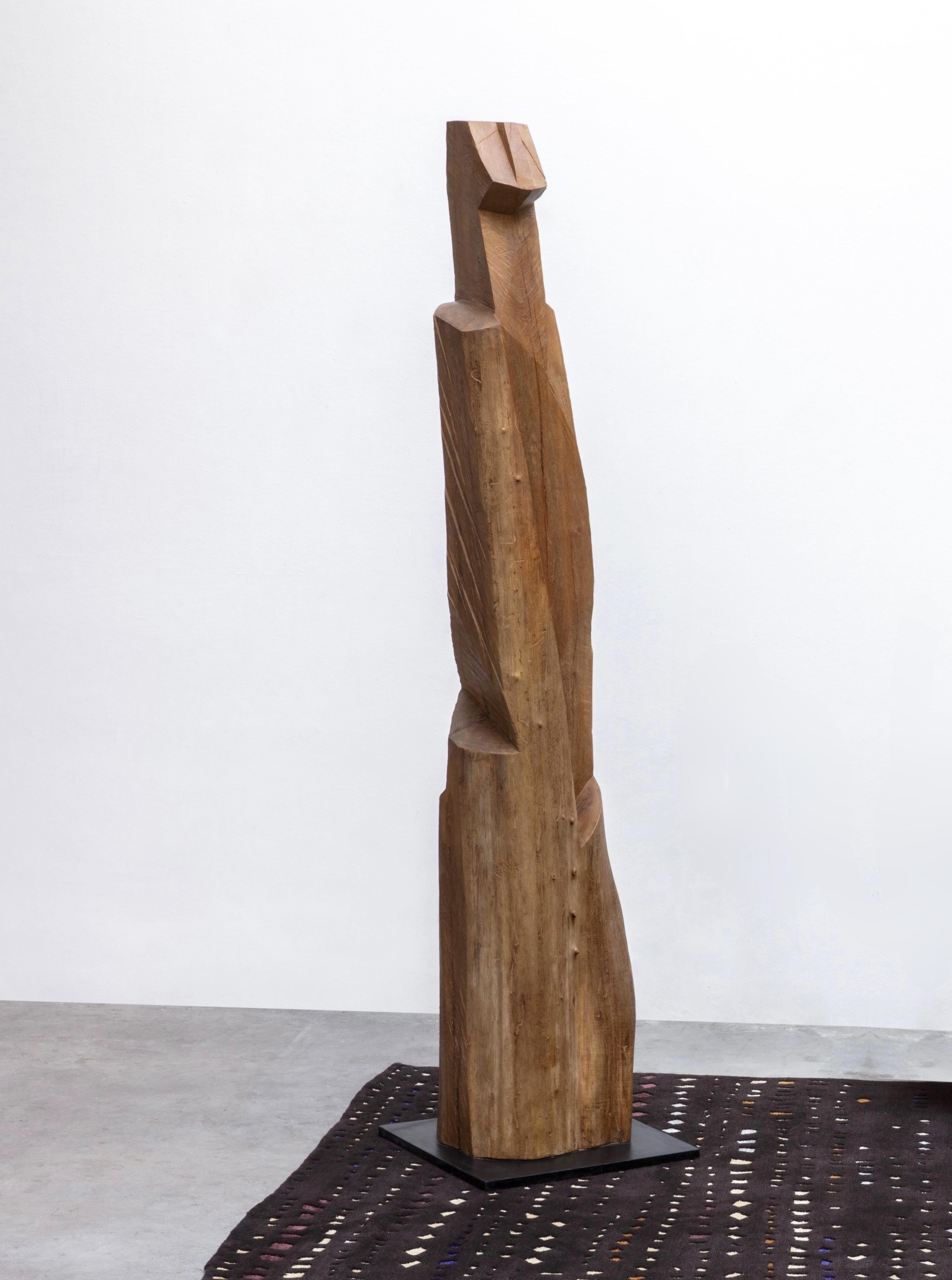 Brutalist Elm Totem Sculpture by Sebastien Touret, France In Excellent Condition For Sale In London, GB