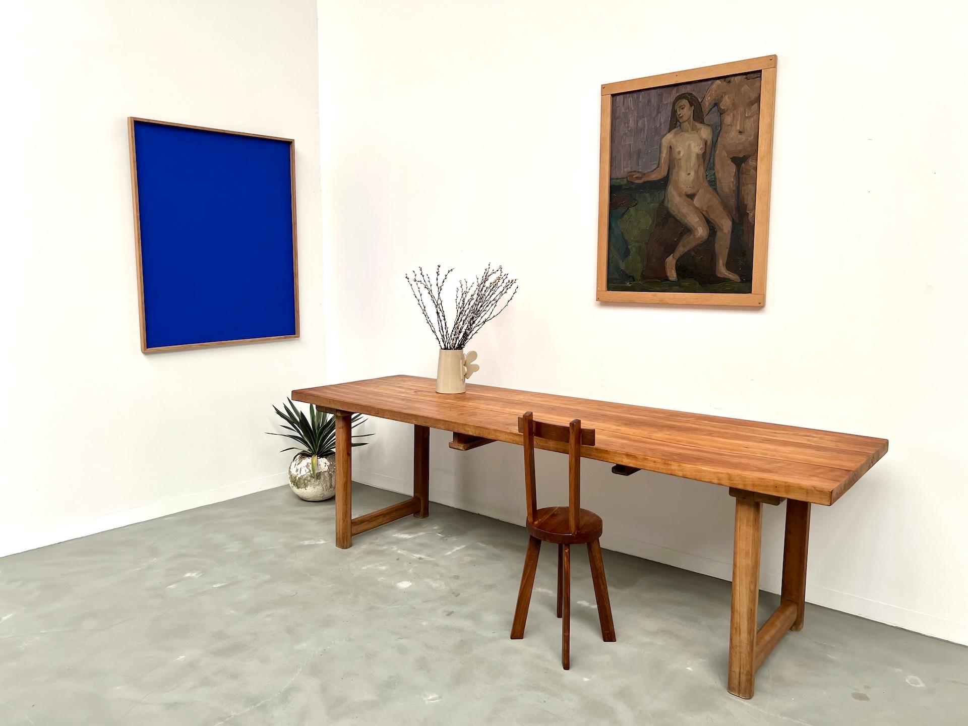 Large Brutalist Farm Table in Beech, Circa 1950 en venta 10