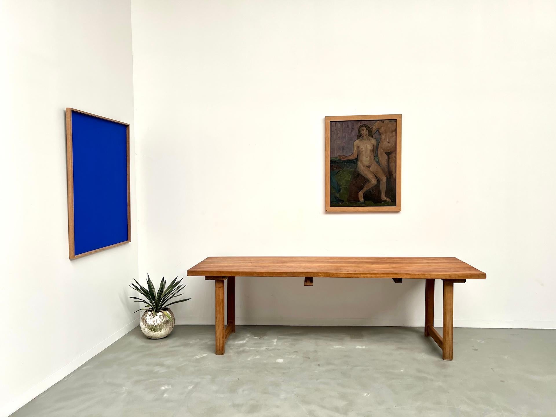 Large Brutalist Farm Table in Beech, Circa 1950

Maison Lecan Maison Lecan presents this impressive brutalist farm table from the 1950s, crafted entirely from solid beech.

This authentic piece features a thick, long beech tabletop with beautiful