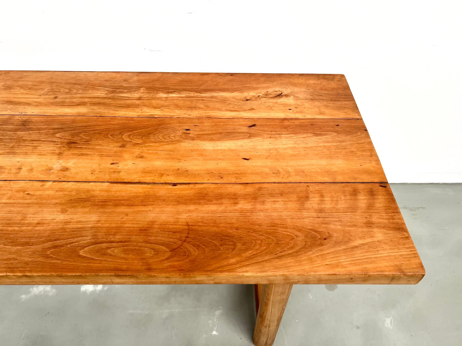 Large Brutalist Farm Table in Beech, Circa 1950 Haya en venta