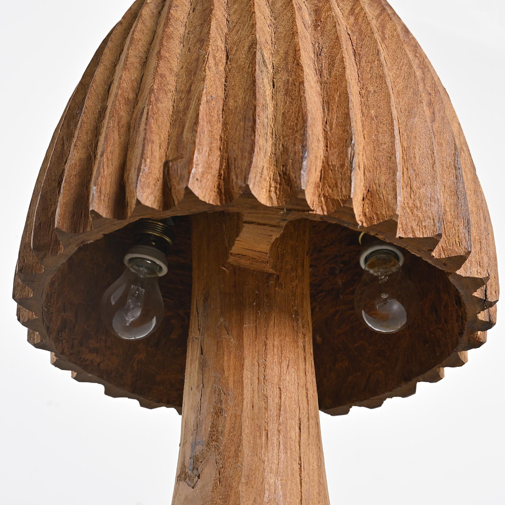Grande lampe à gouge brutaliste, vers 1970 Bon état à VILLEURBANNE, FR