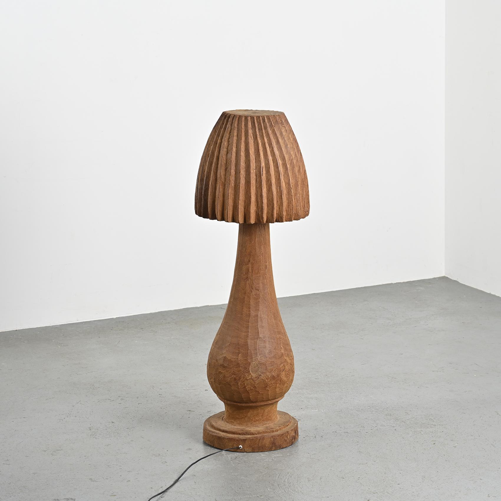 20ième siècle Grande lampe à gouge brutaliste, vers 1970