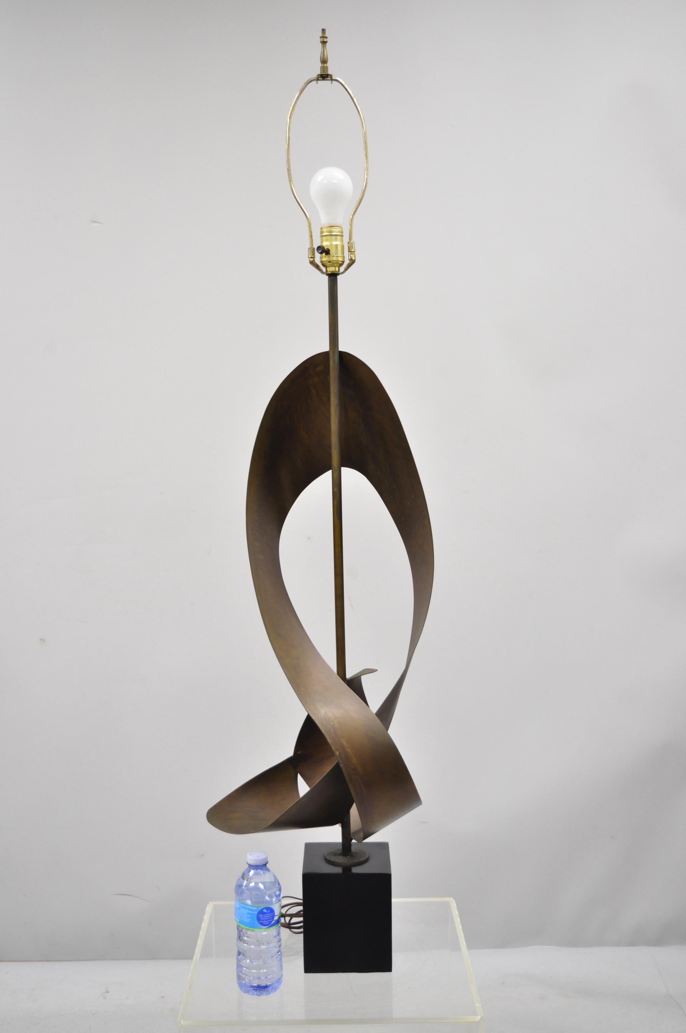 Large Brutalist Harry Balmer Mid-Century Modern Ribbon Lamp for Laurel 5