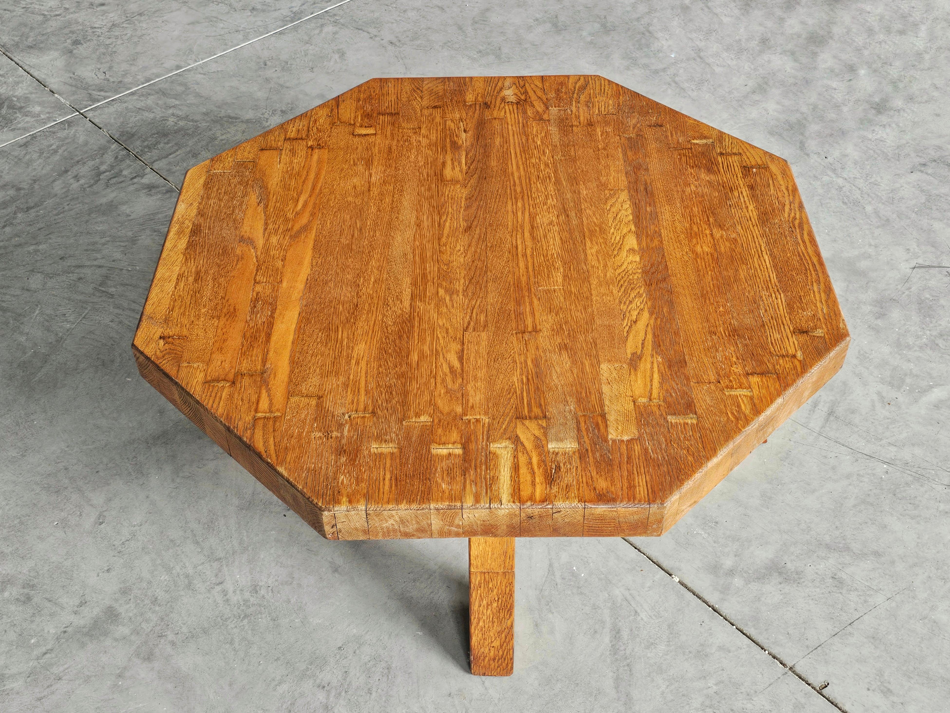 Large Brutalist Octagonal Coffee Table done in Solid Oak, Netherlands 1960s For Sale 3