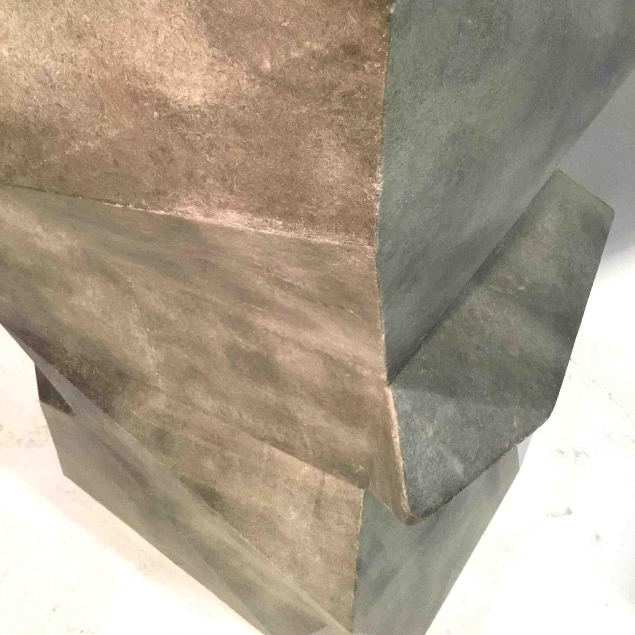 Mid-Century Modern Abstract Brutalist Pedestal Sculpture In Good Condition For Sale In New York, NY