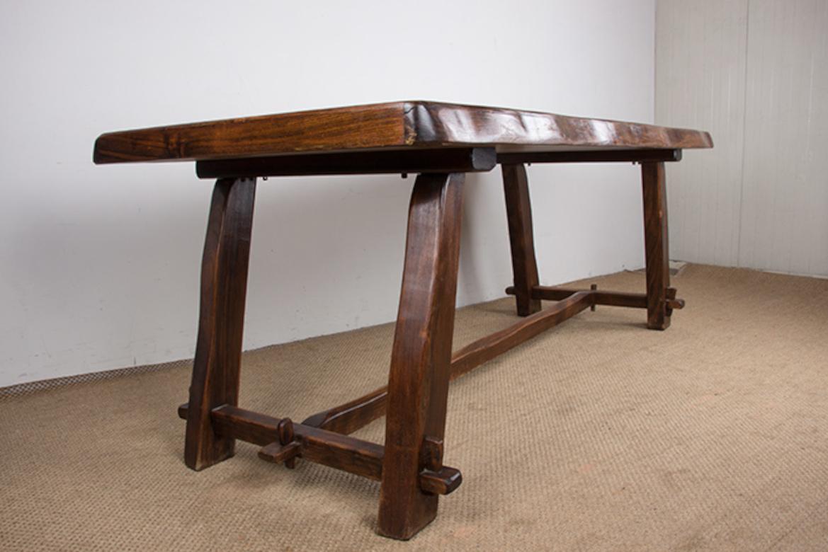 Large Brutalist style dining table in solid elm, Olavi Hanninen style, 1960s. For Sale 1