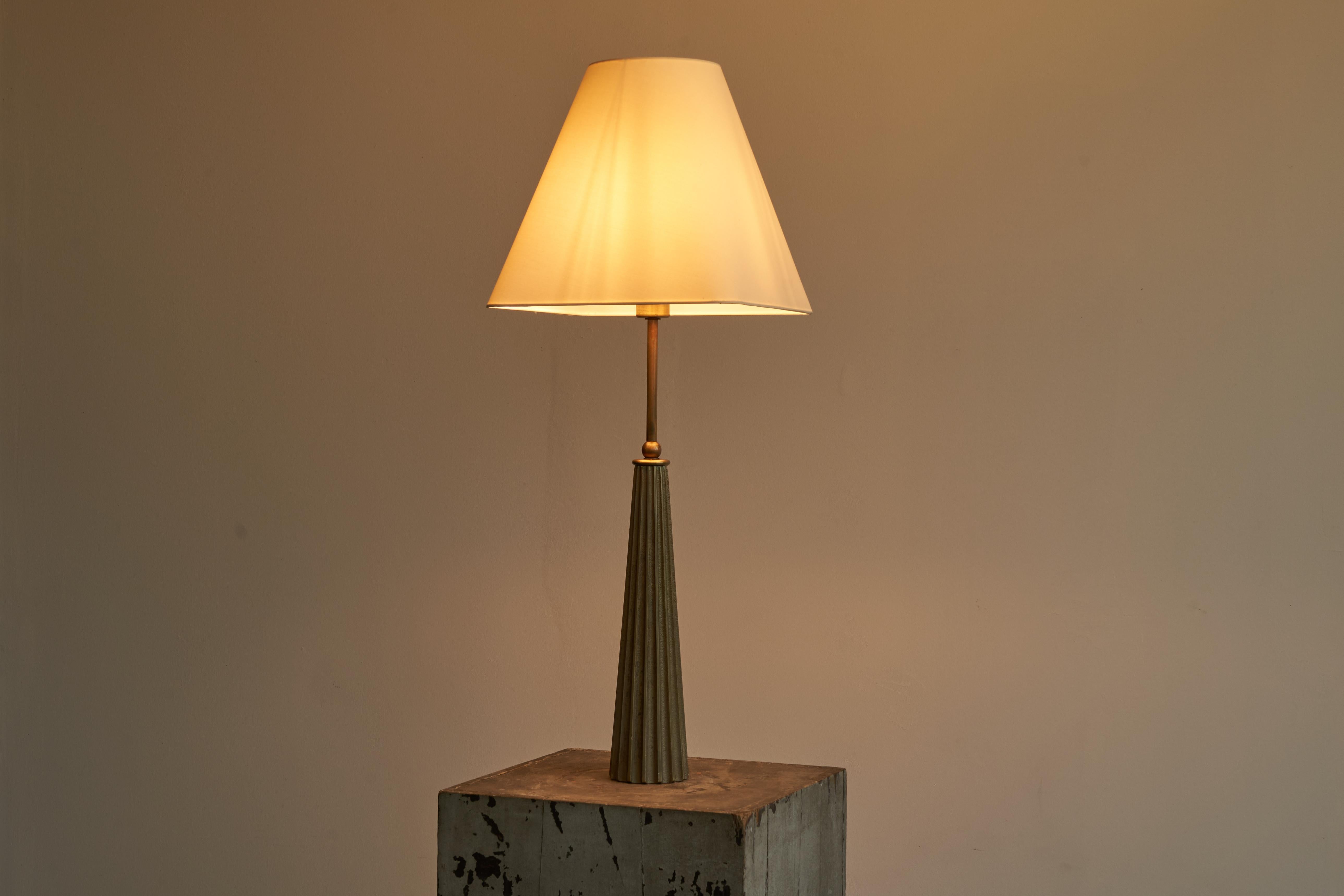 This large Brutalist table lamp is from France, 1970s. 

It is well made in cast brass, showing great similarity to the work of Swedish artist Sonja Katzin (1919-2014). It was made with great eye for detail, crafted with notable quality. The base is