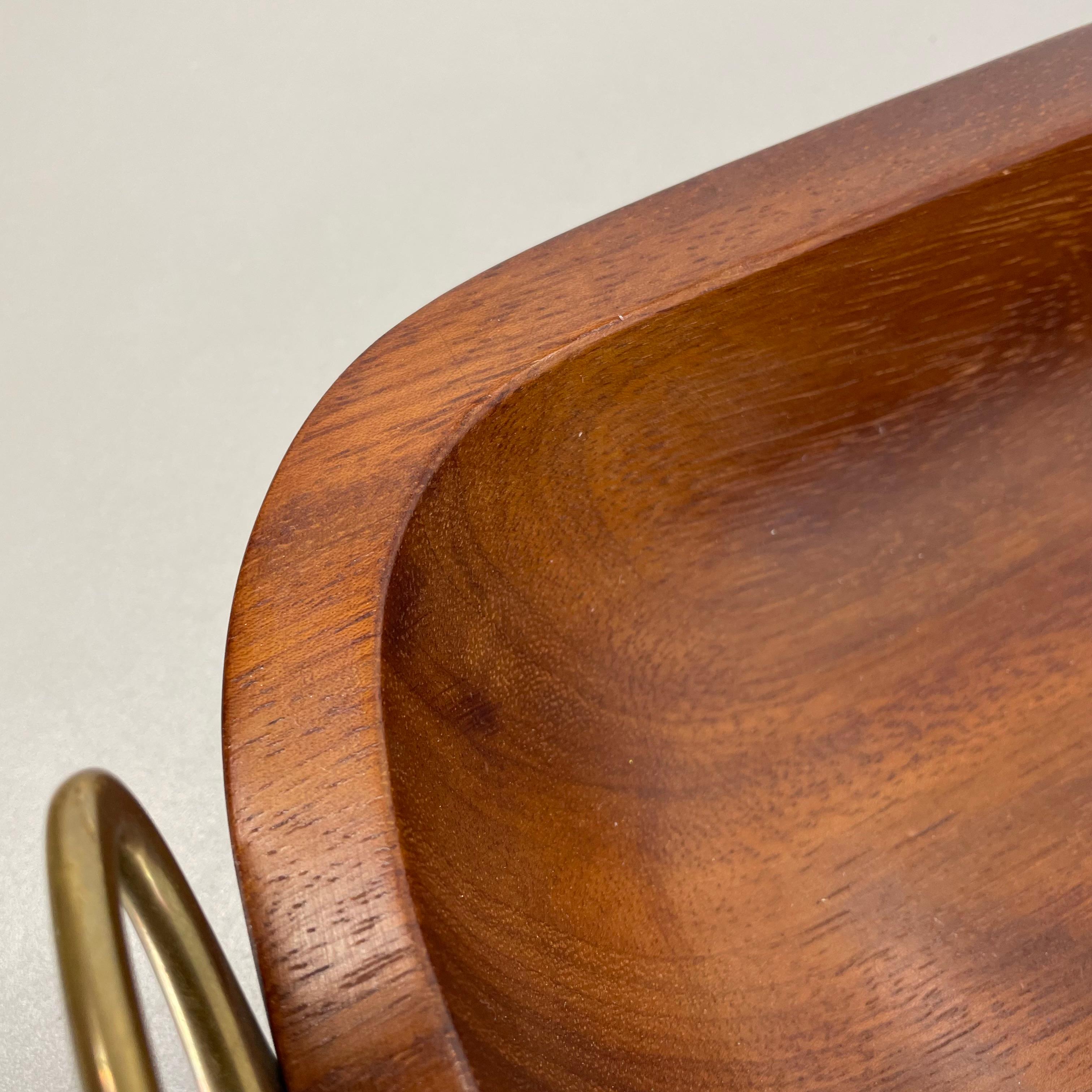 Large brutalist Teak Bowl with Brass Handles by Carl Auböck, Austria, 1950s For Sale 4