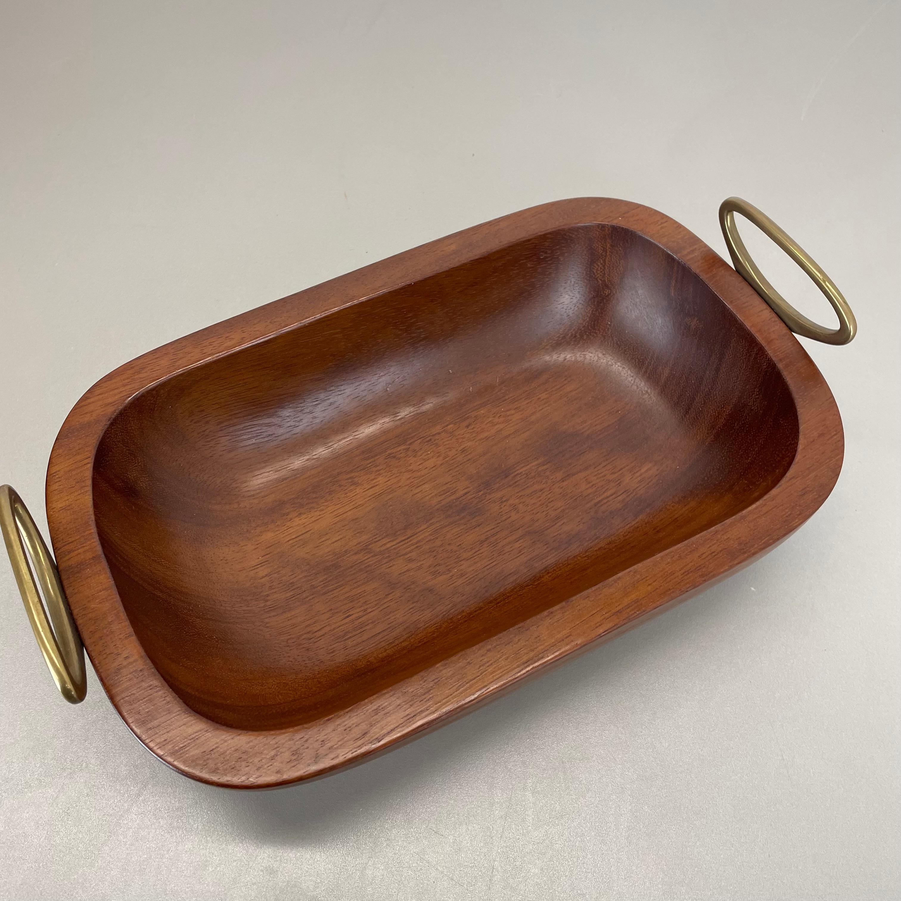Large brutalist Teak Bowl with Brass Handles by Carl Auböck, Austria, 1950s For Sale 7