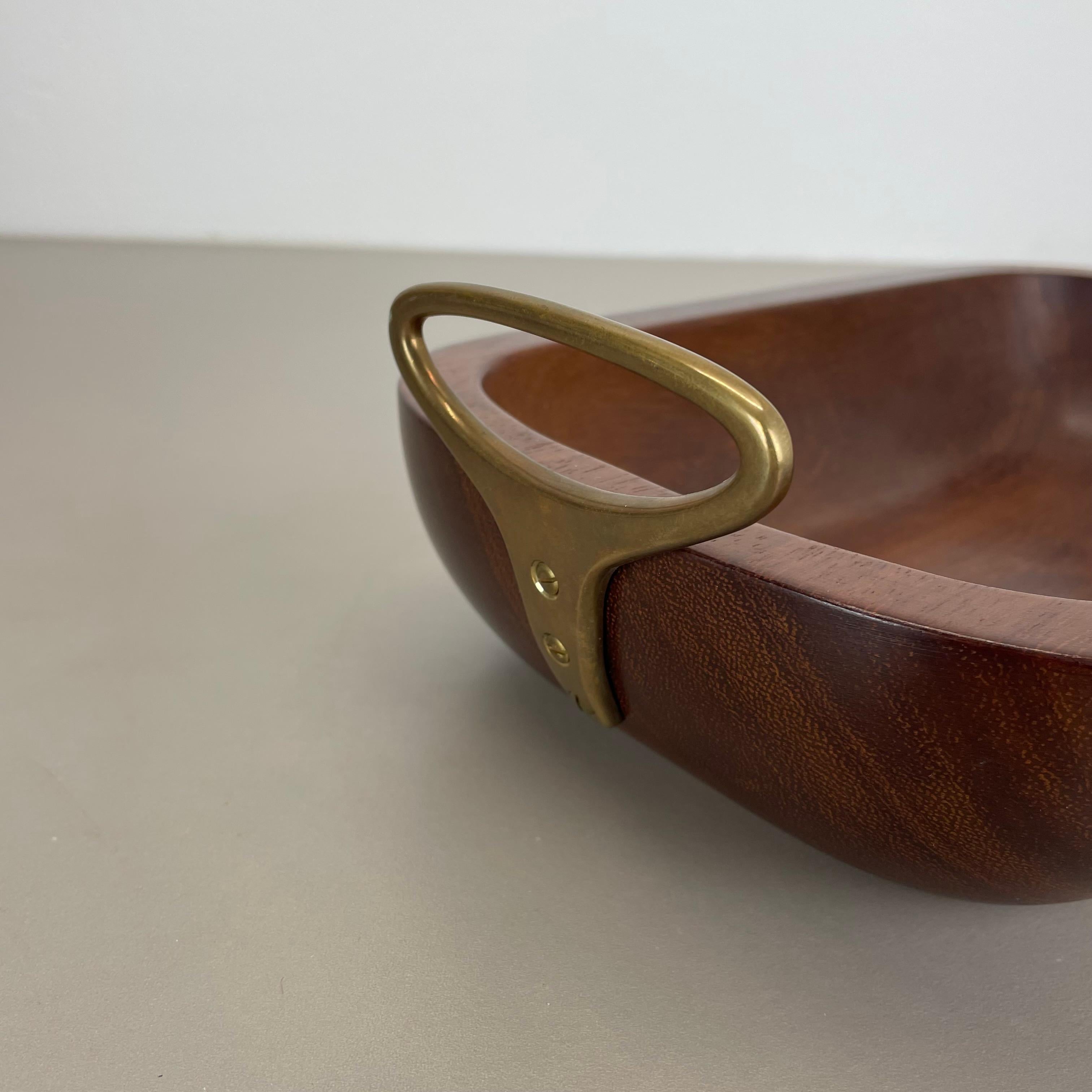 Large brutalist Teak Bowl with Brass Handles by Carl Auböck, Austria, 1950s For Sale 2