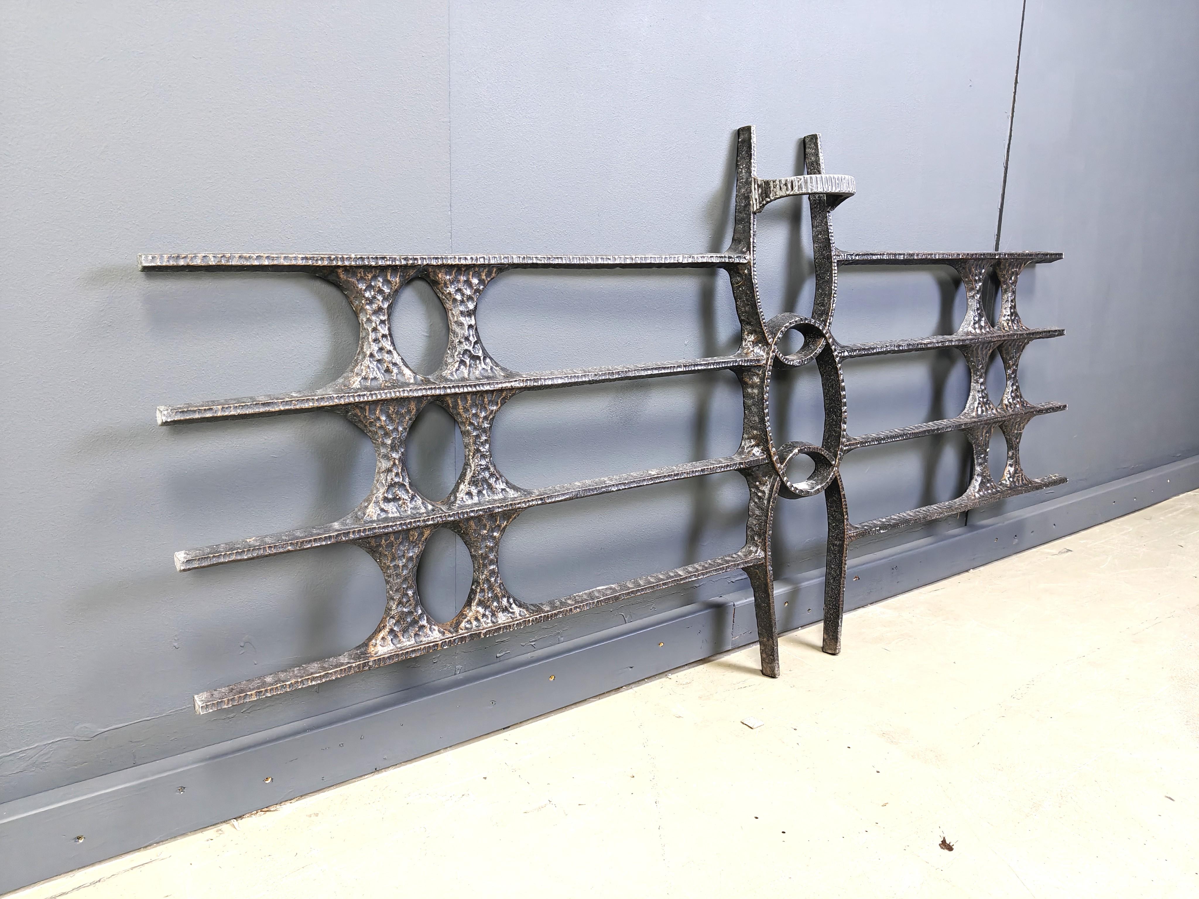 Metal Large brutalist wall sculpture, 1970s For Sale
