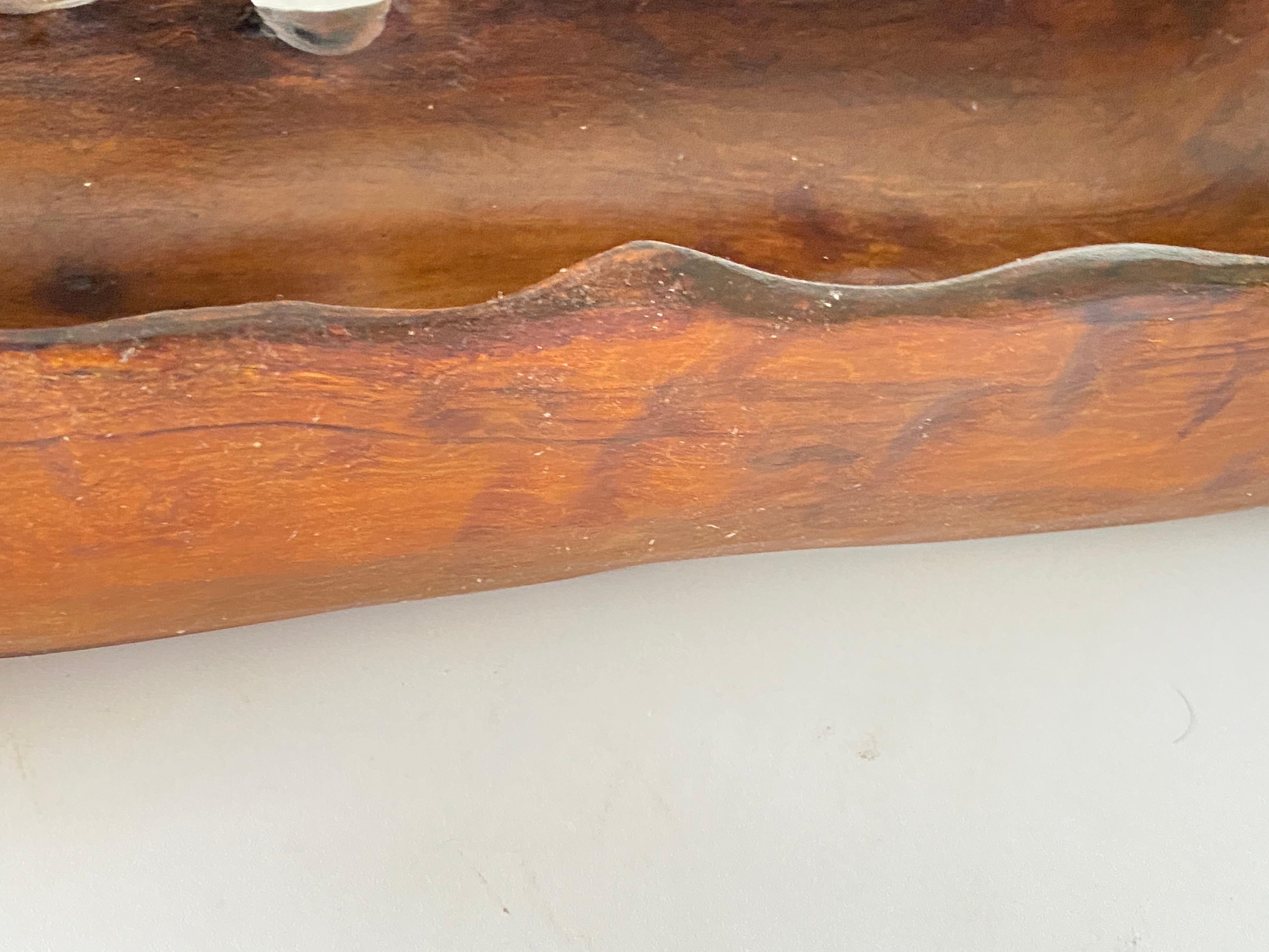 Gran cuenco de madera Brutalista Vide Poche grande en pátina marrón, Francia, hacia 1960 Francés en venta