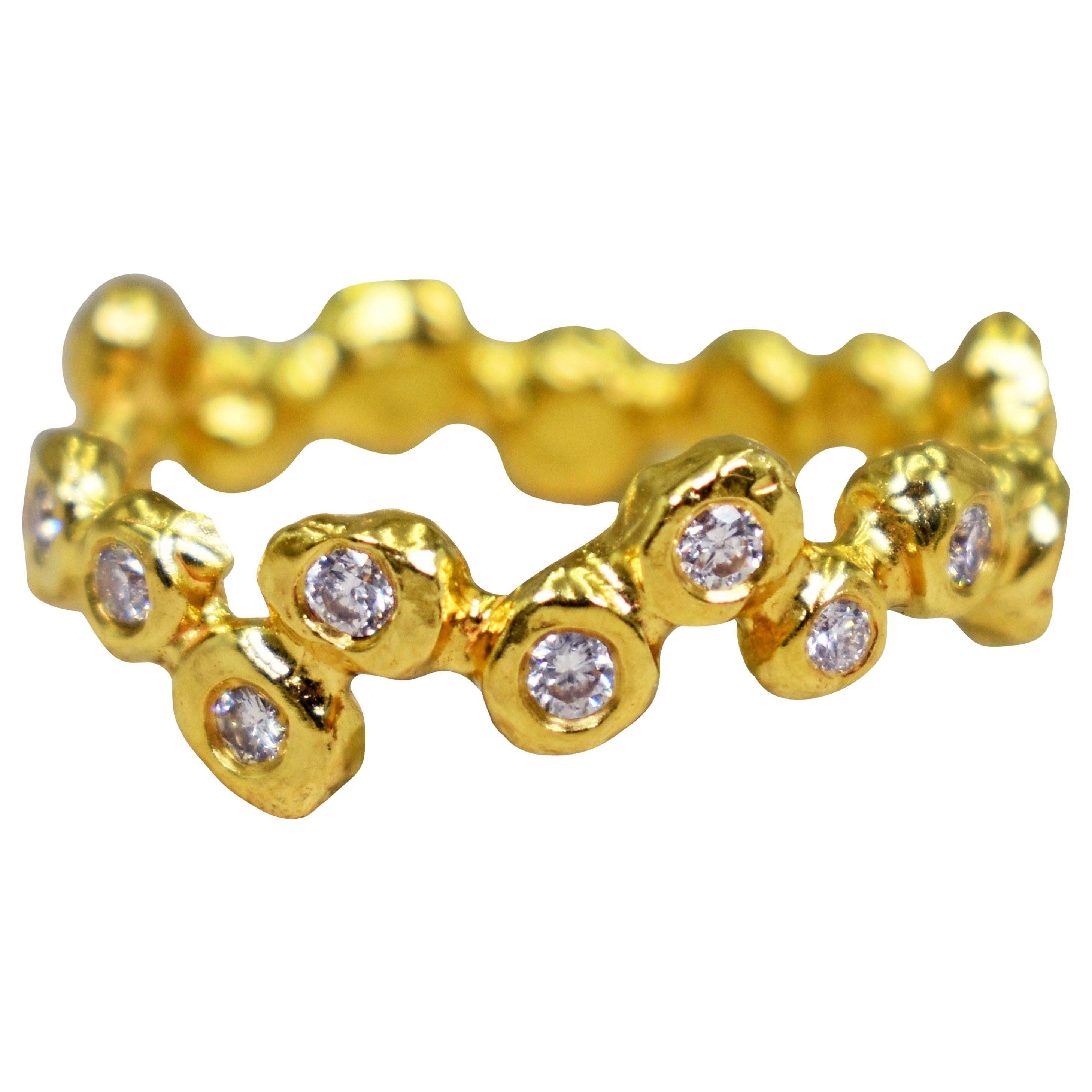 Bague à large anneau en or 22 carats avec diamants en forme de bulle