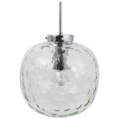 Grande lampe suspendue Limburg en verre bullé et globe chromé, Allemagne, 1970