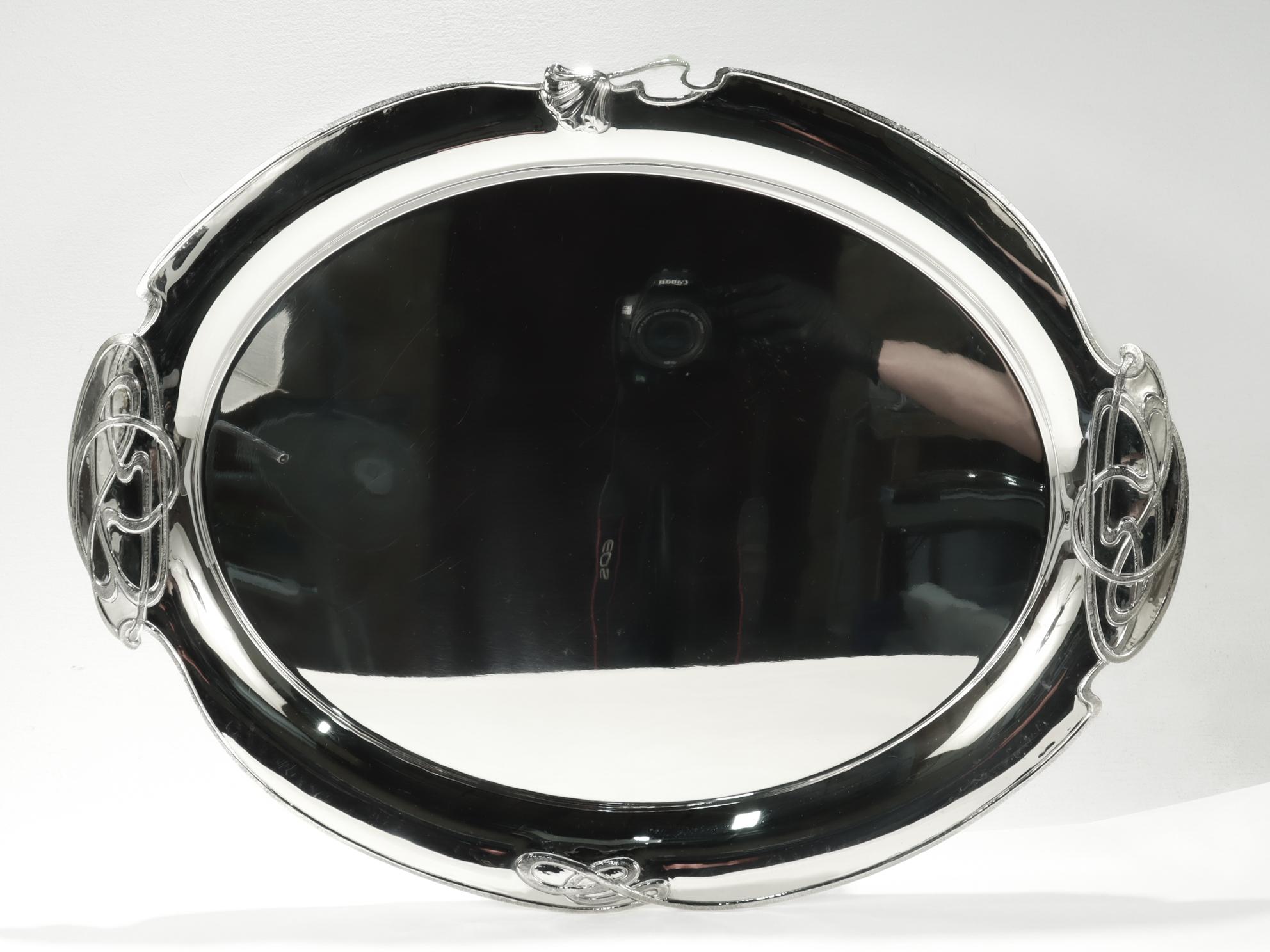 Grand plateau/assiette Buccellati en argent sterling de style Art Nouveau avec fleur de coq Bon état - En vente à Philadelphia, PA