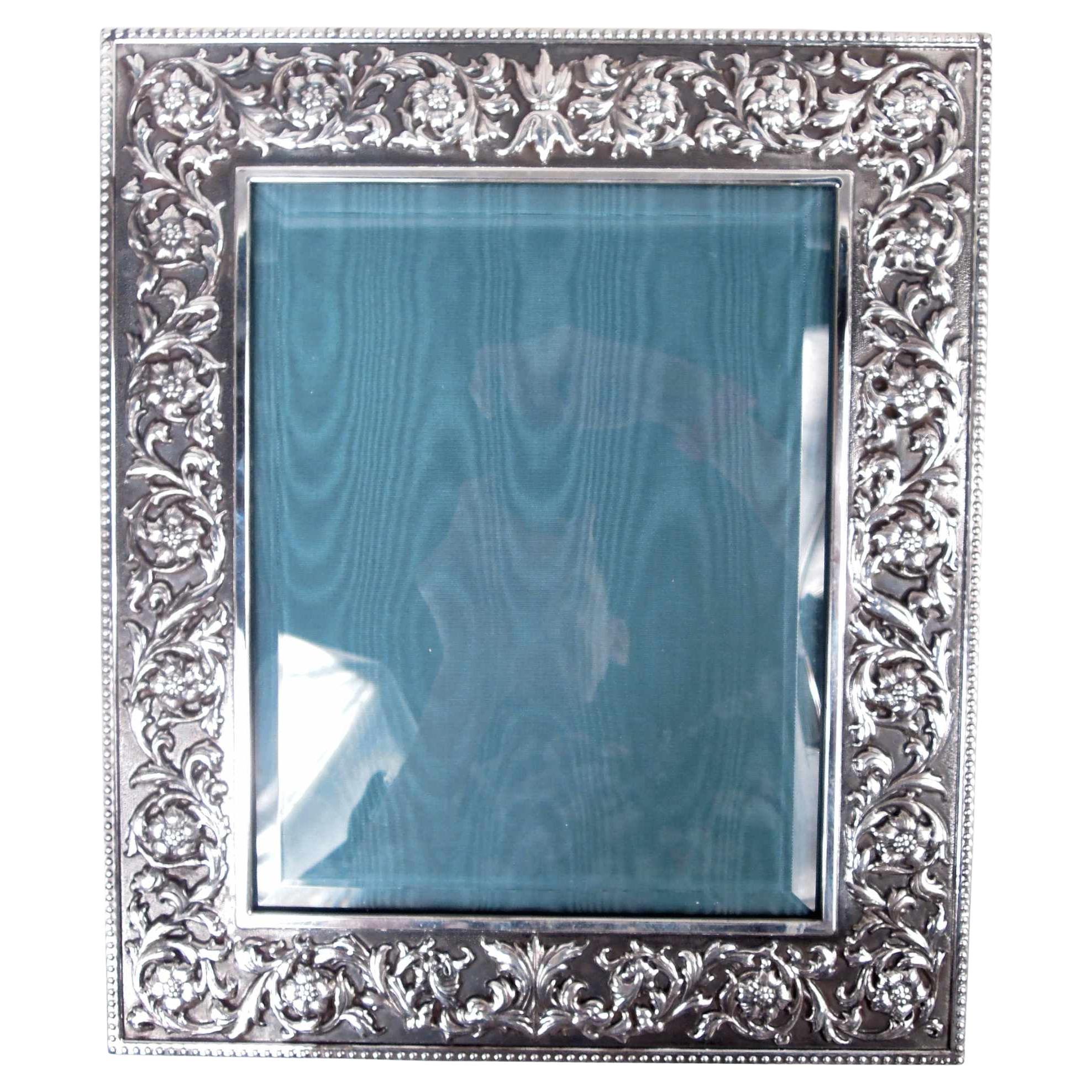 Large Buccellati Classical Frame for Portrait or Landscape Picture