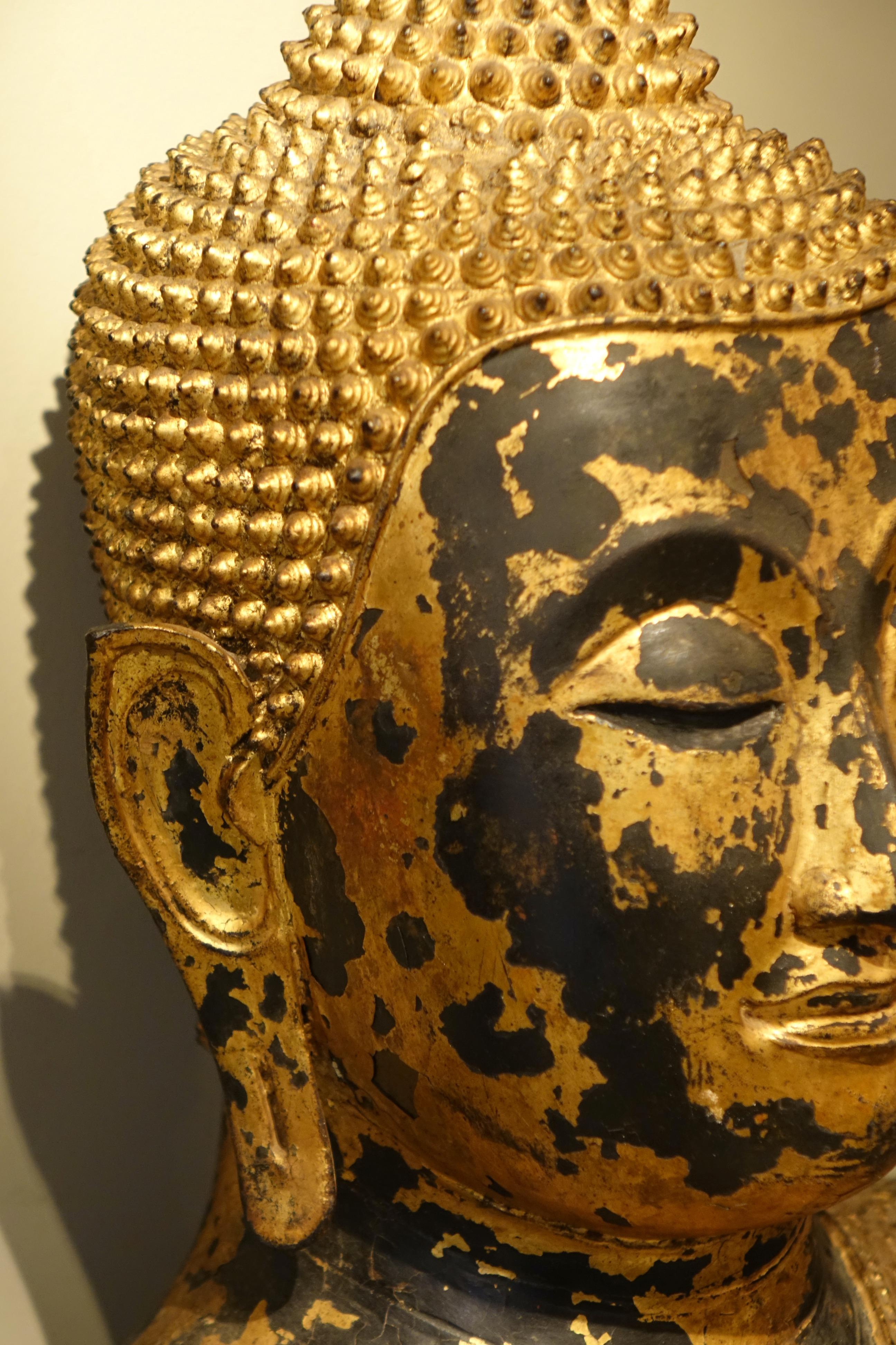  Large Buddha in Bronze, Lacquer and Gold Leaf, Rattanakosin 1850 For Sale 4