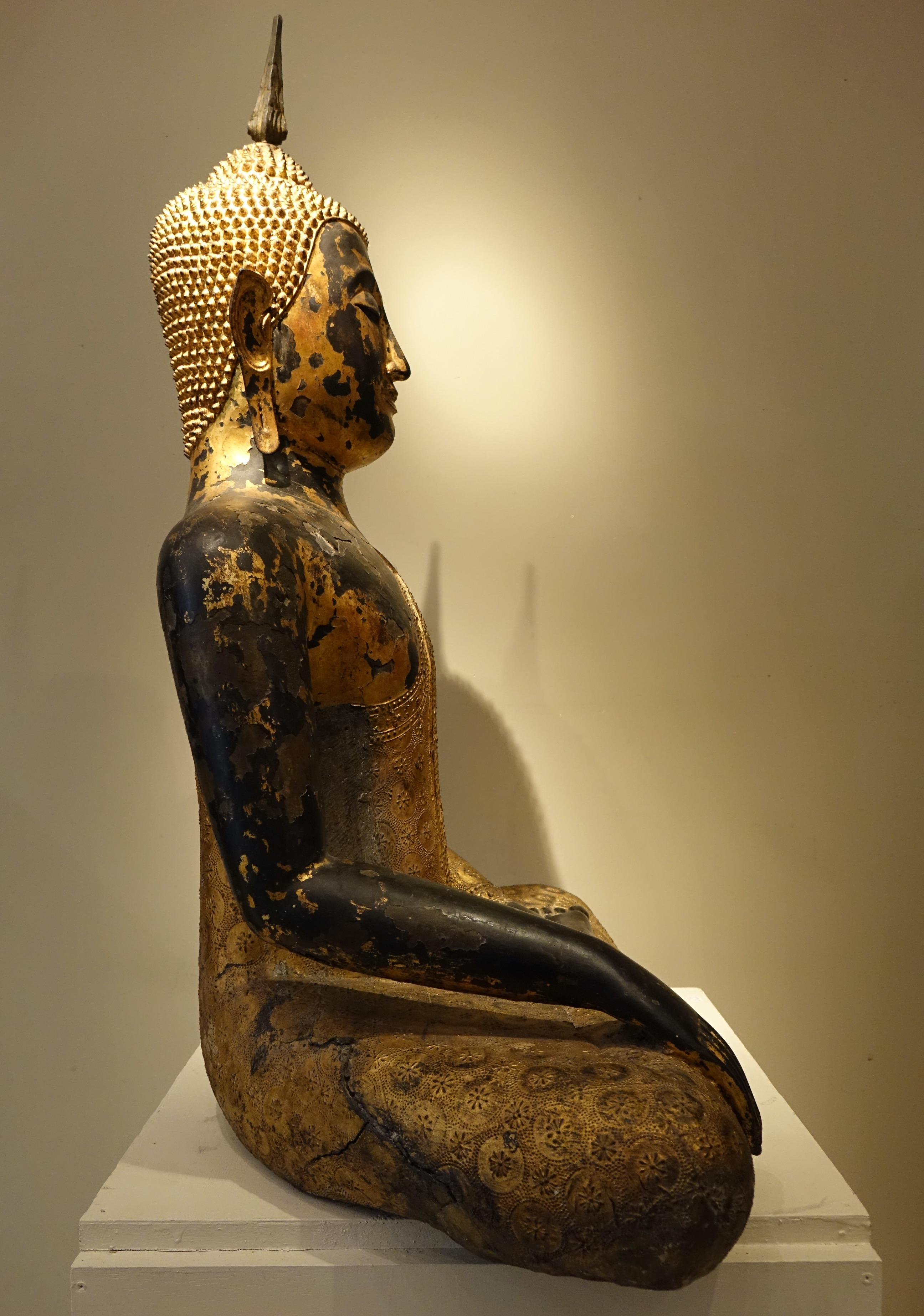  Large Buddha in Bronze, Lacquer and Gold Leaf, Rattanakosin 1850 For Sale 9