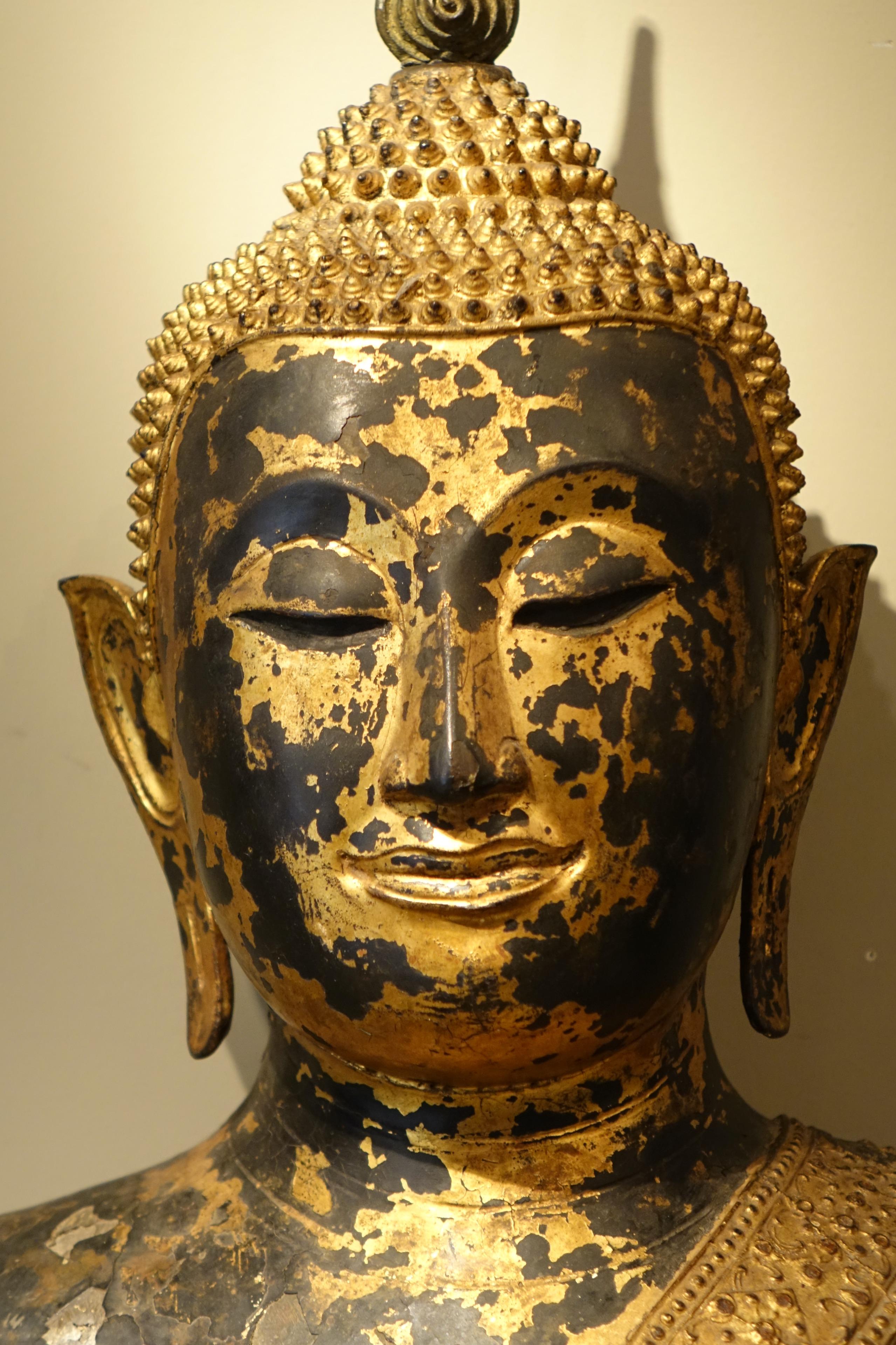  Large Buddha in Bronze, Lacquer and Gold Leaf, Rattanakosin 1850 For Sale 3