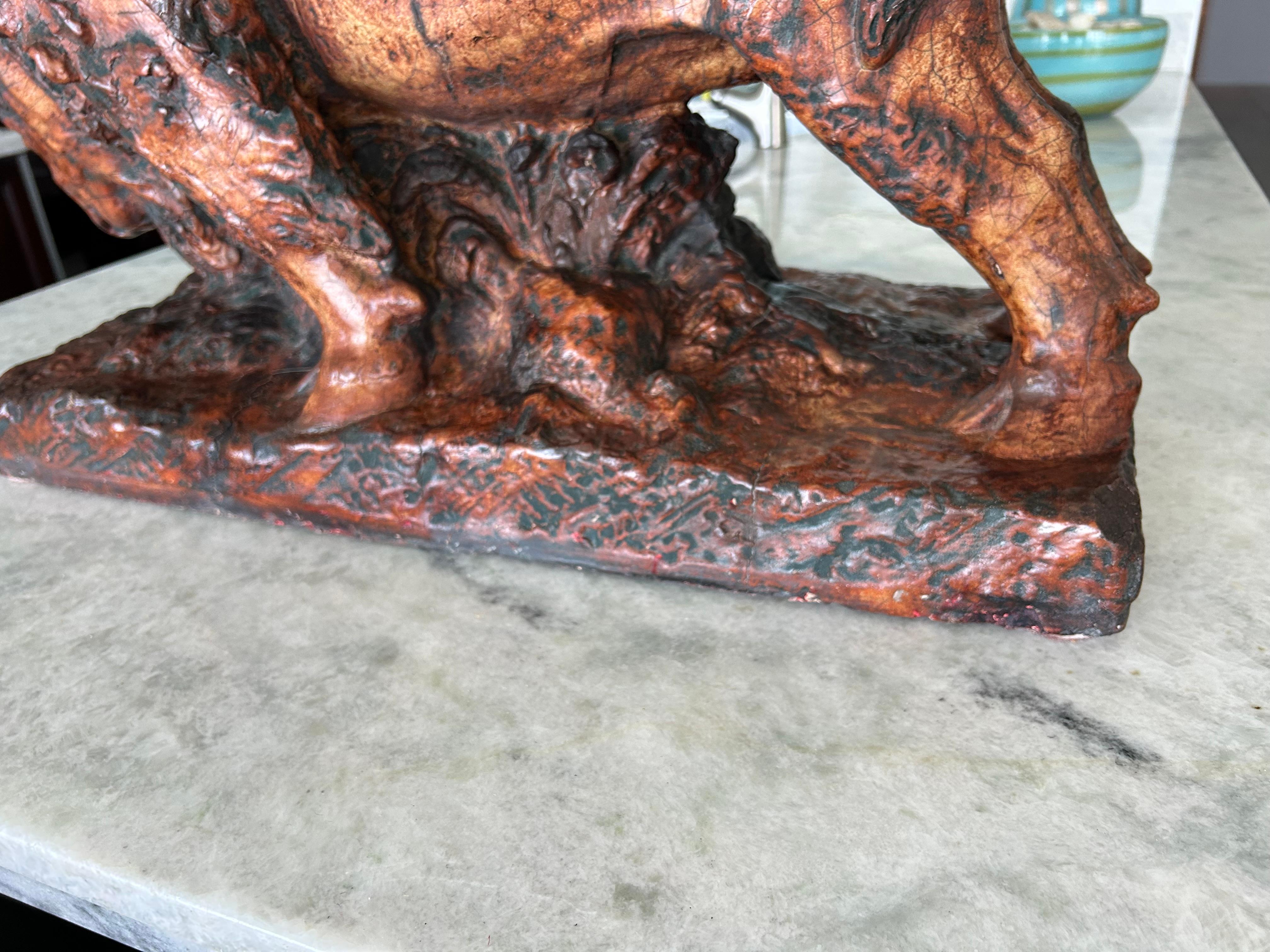Grande sculpture de buffle Bon état - En vente à West Palm Beach, FL