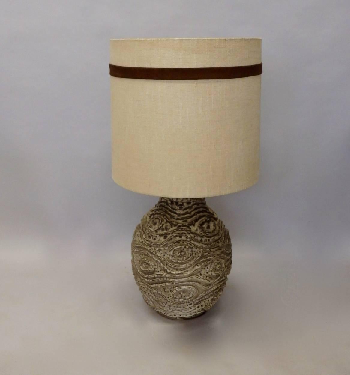 American Deeply Textured Large Bulbous Form Pottery Table Lamp  For Sale