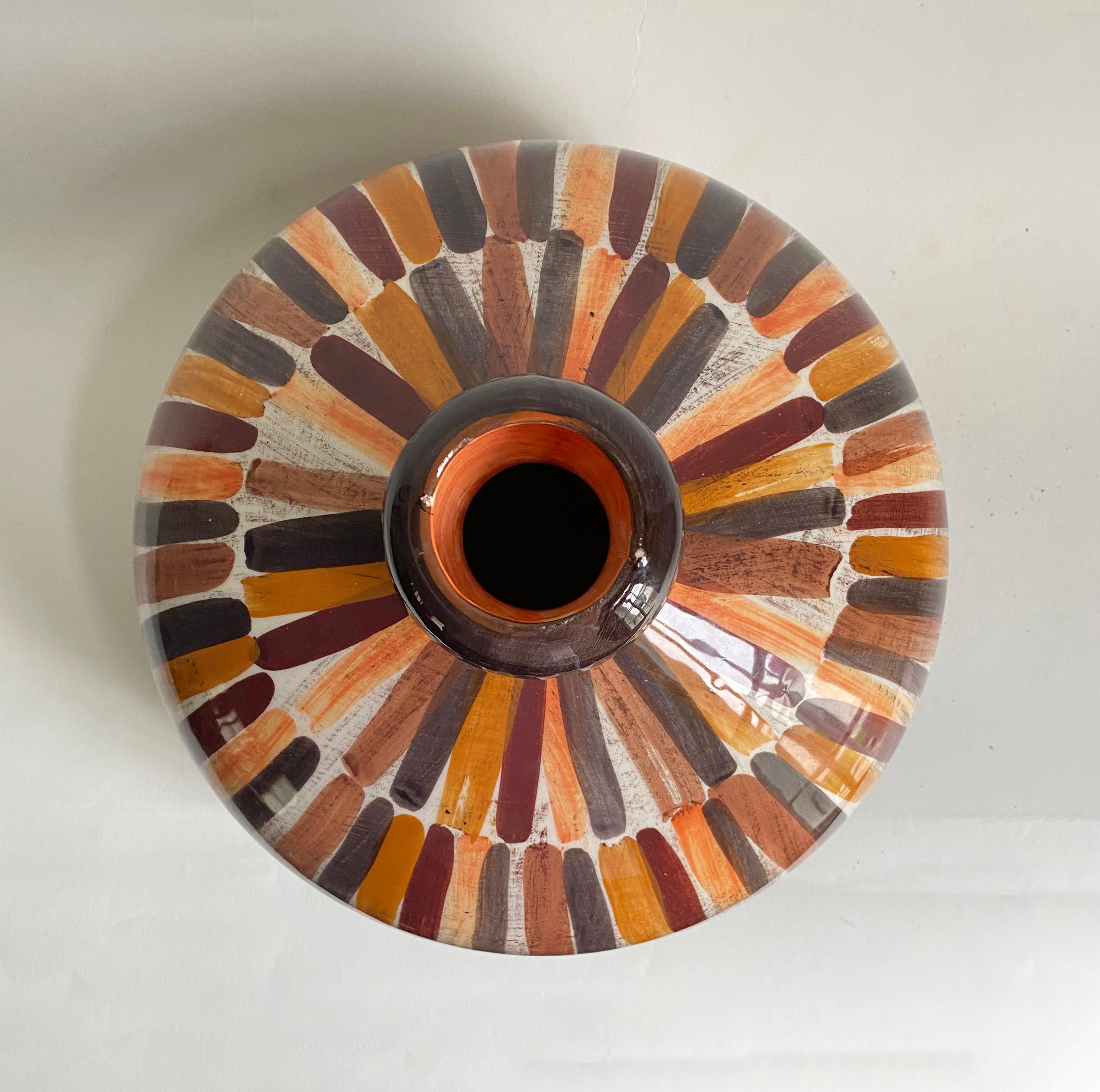 Grand vase bulbeux en céramique italienne peint à la main par Christina Fortini en vente 3