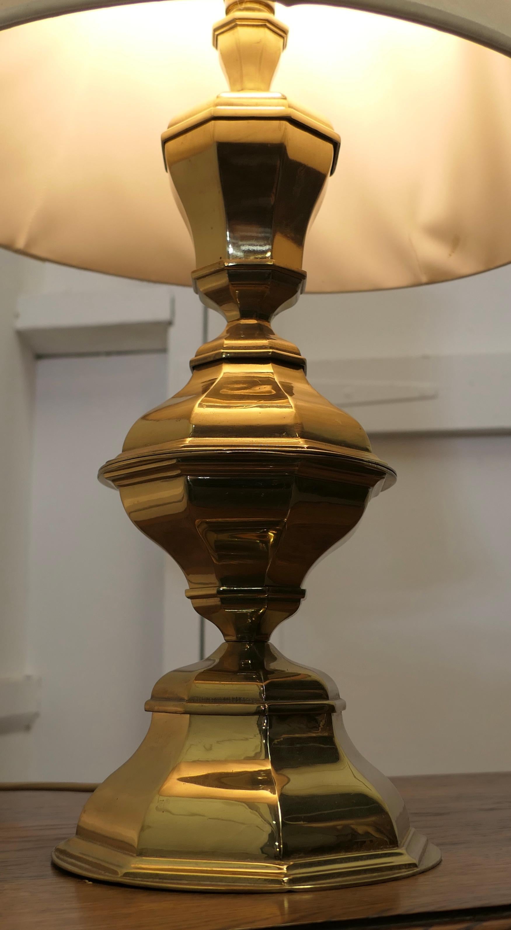 20th Century Large Bulbous Octagonal Brass Table Lamp For Sale
