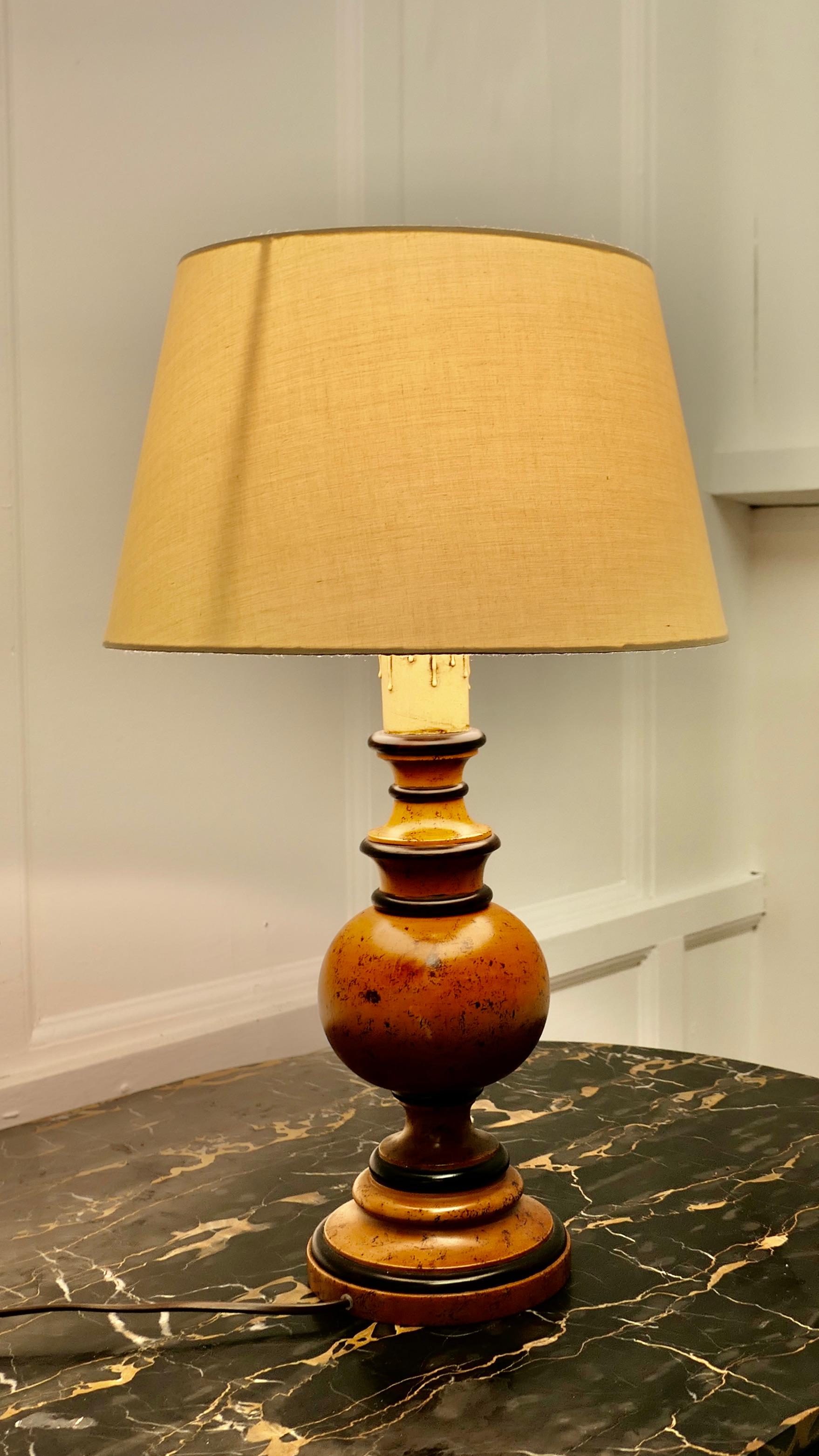Large Bulbous Turned Wood Table Lamp In Good Condition For Sale In Chillerton, Isle of Wight