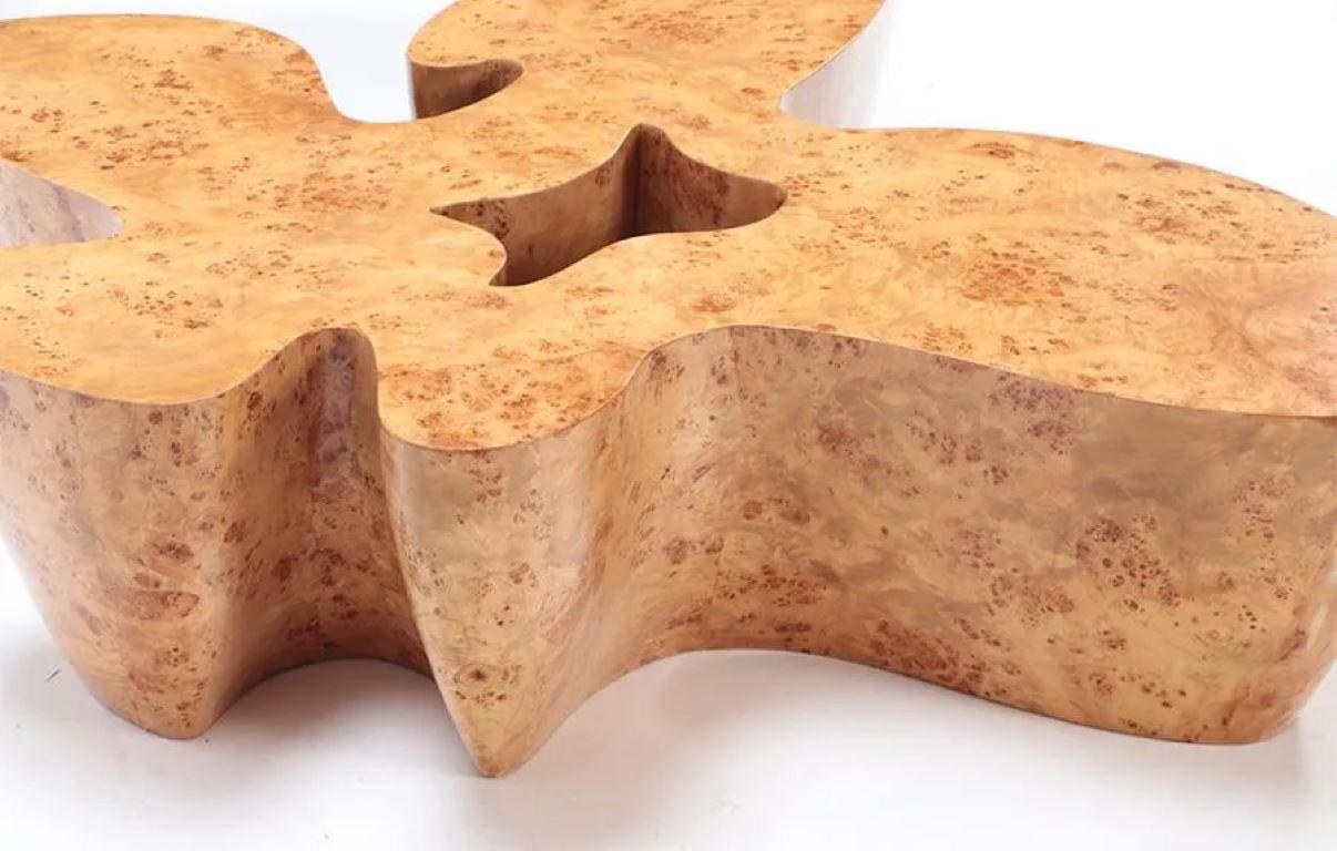 Großer organisch geformter Couchtisch aus Wurzelholz (Moderne der Mitte des Jahrhunderts) im Angebot