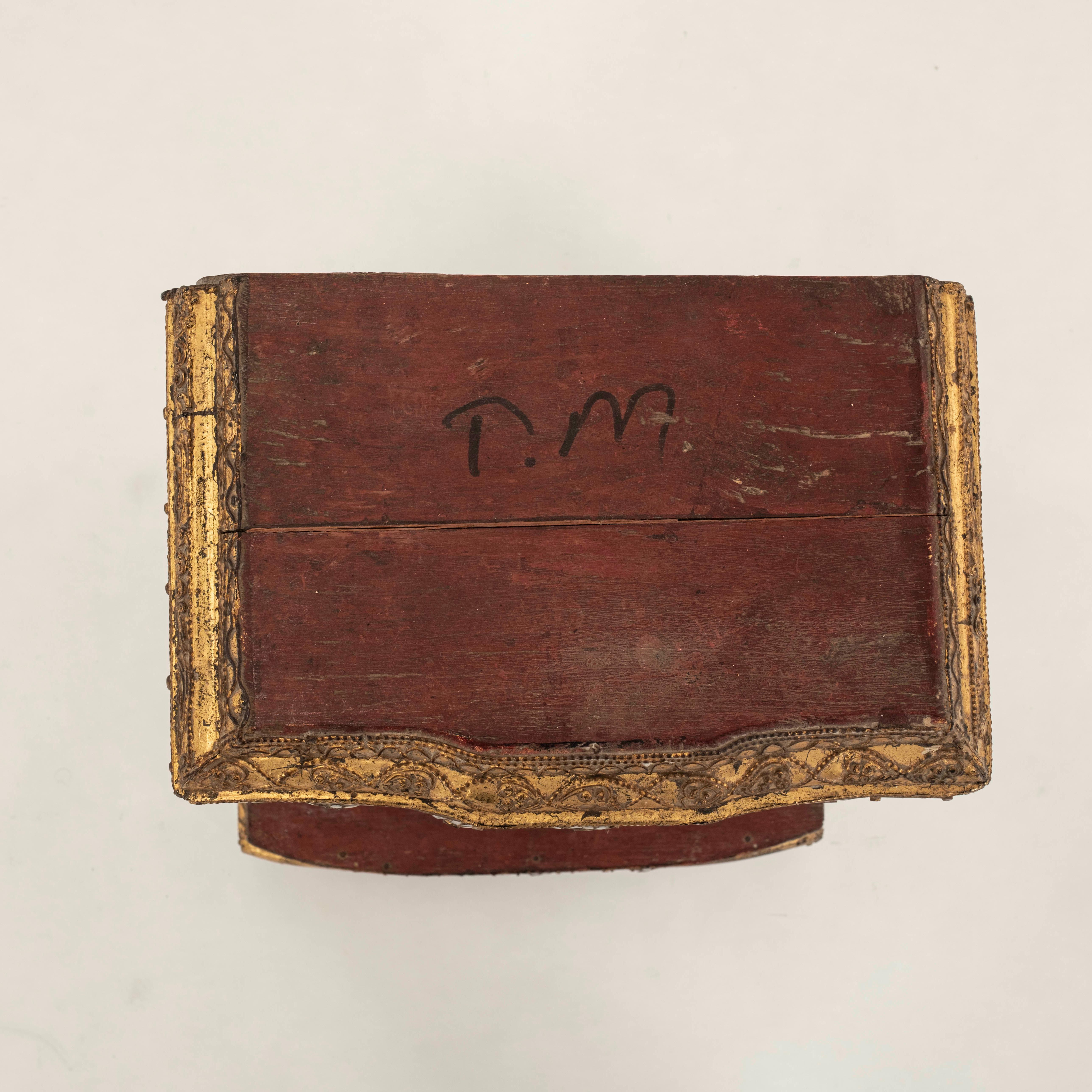 Großer birmanischer Buddha-Schrein II im Angebot 1