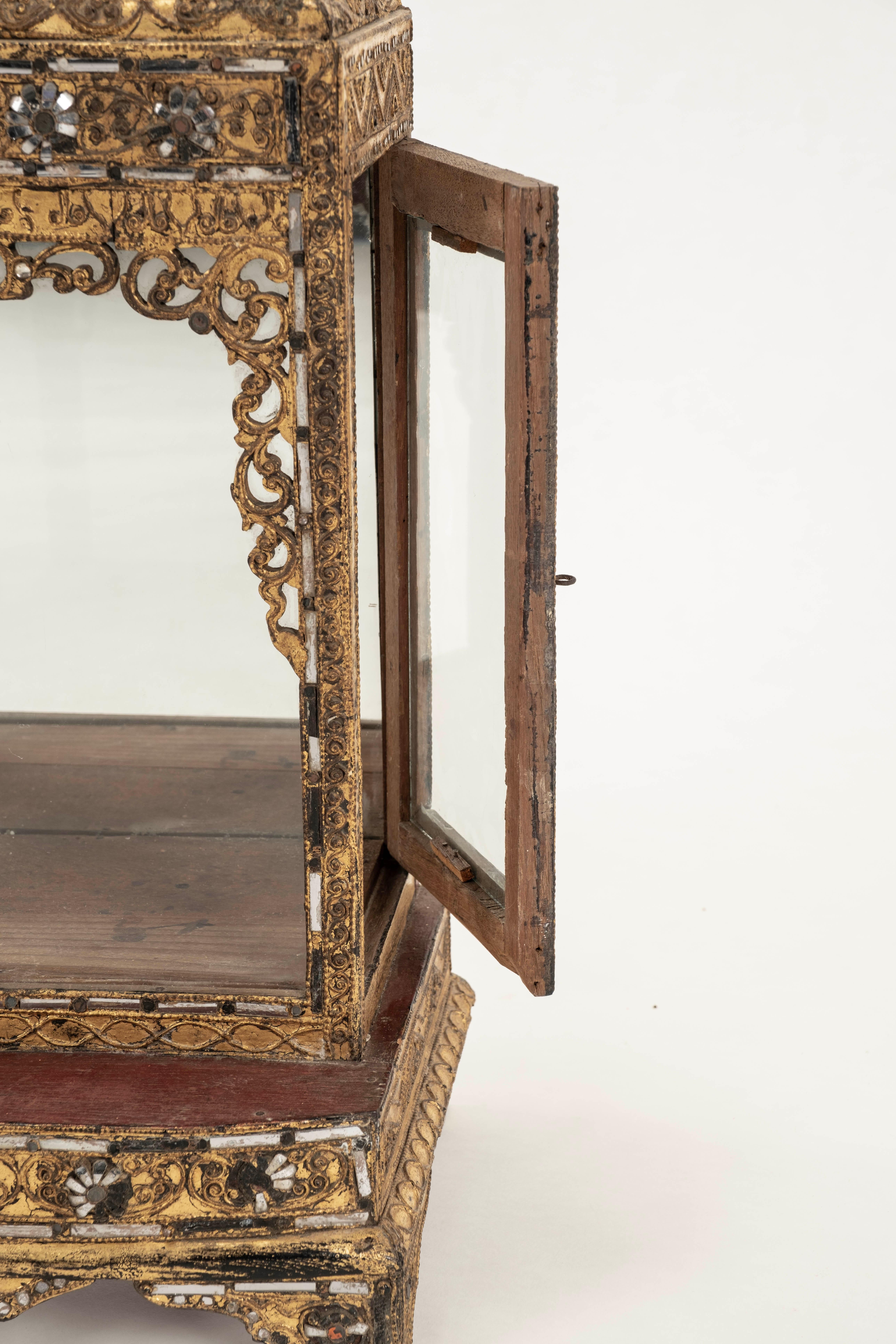 Großer birmanischer Buddha-Schrein II im Angebot 2