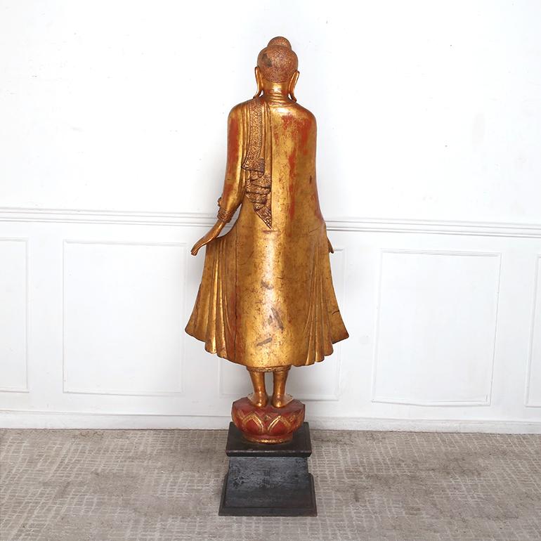 Birmano Grande statua di Buddha birmano 