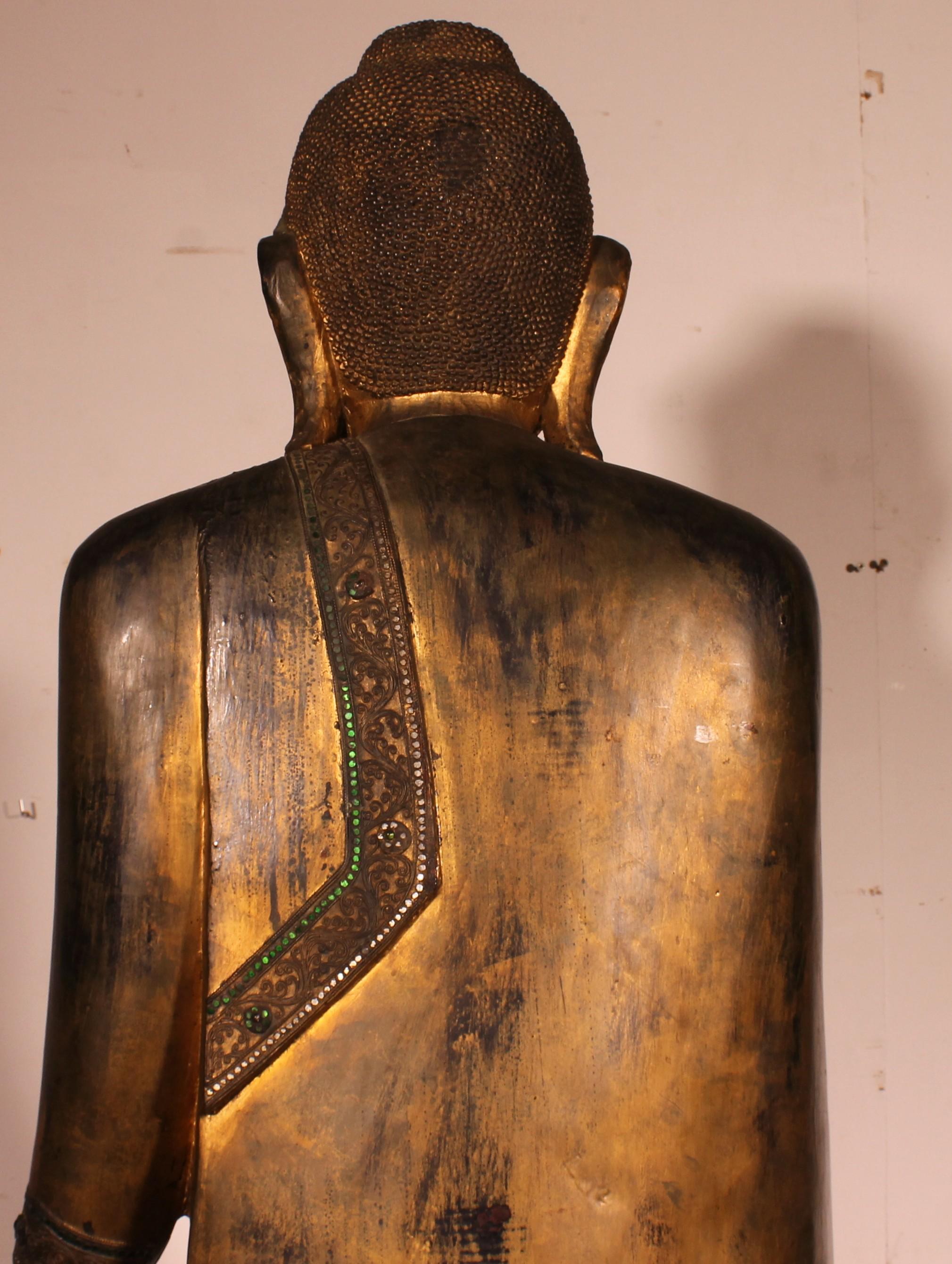 Grande statua di Buddha birmano del periodo di Mandalay alta 1,95 m in vendita 1