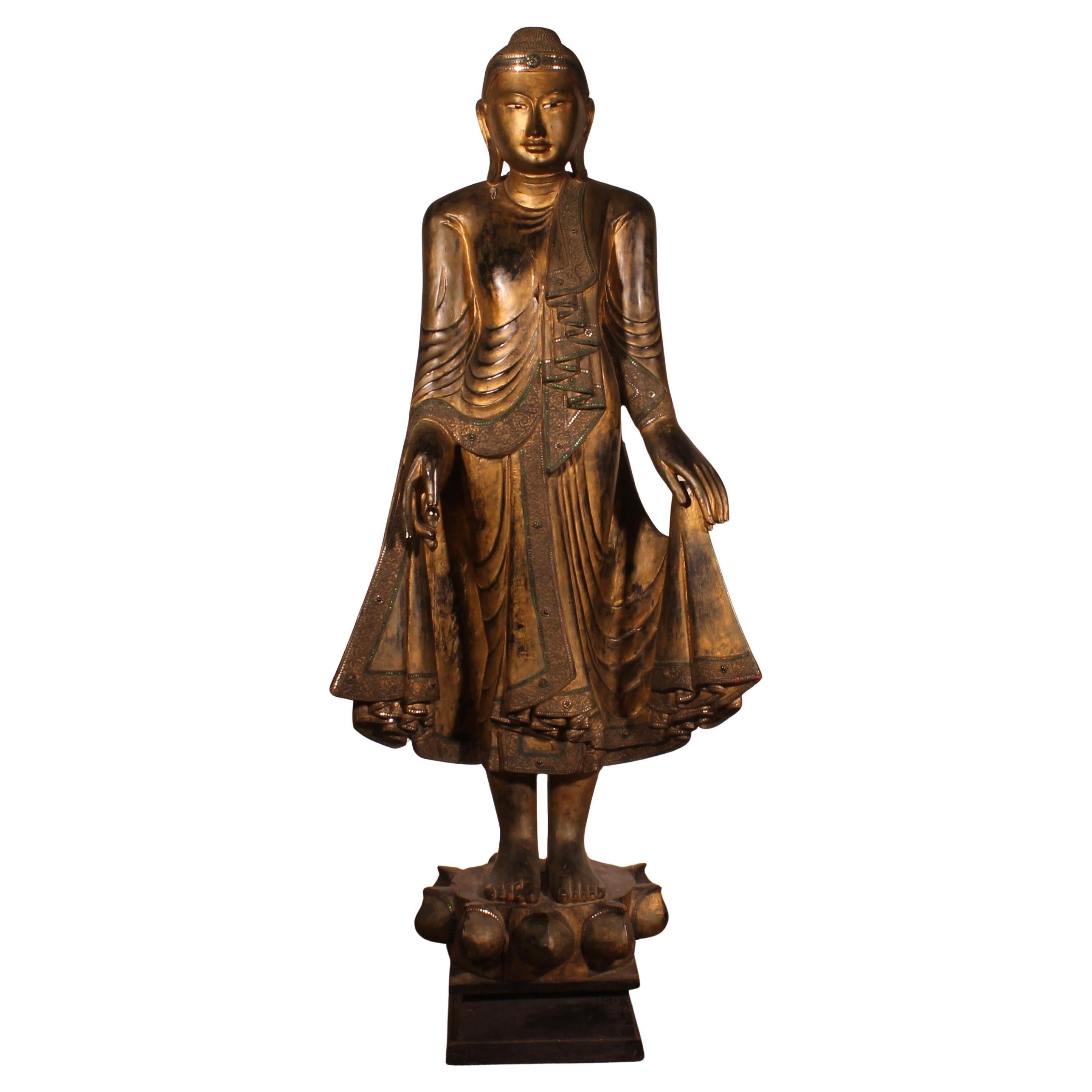 Grande statua di Buddha birmano del periodo di Mandalay alta 1,95 m in vendita