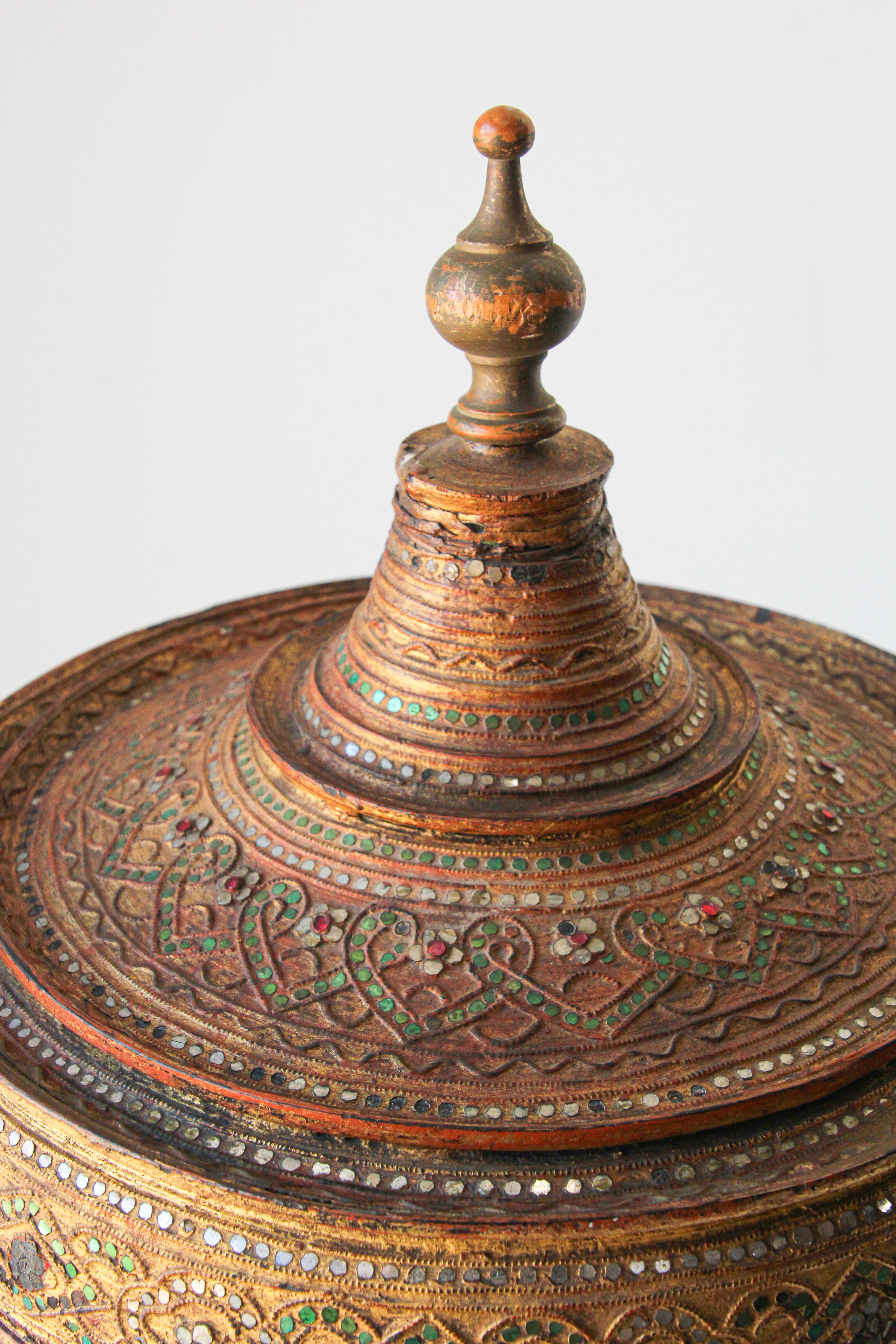 Large Burmese Gilt and Lacquered Wood Temple Offering Basket 5