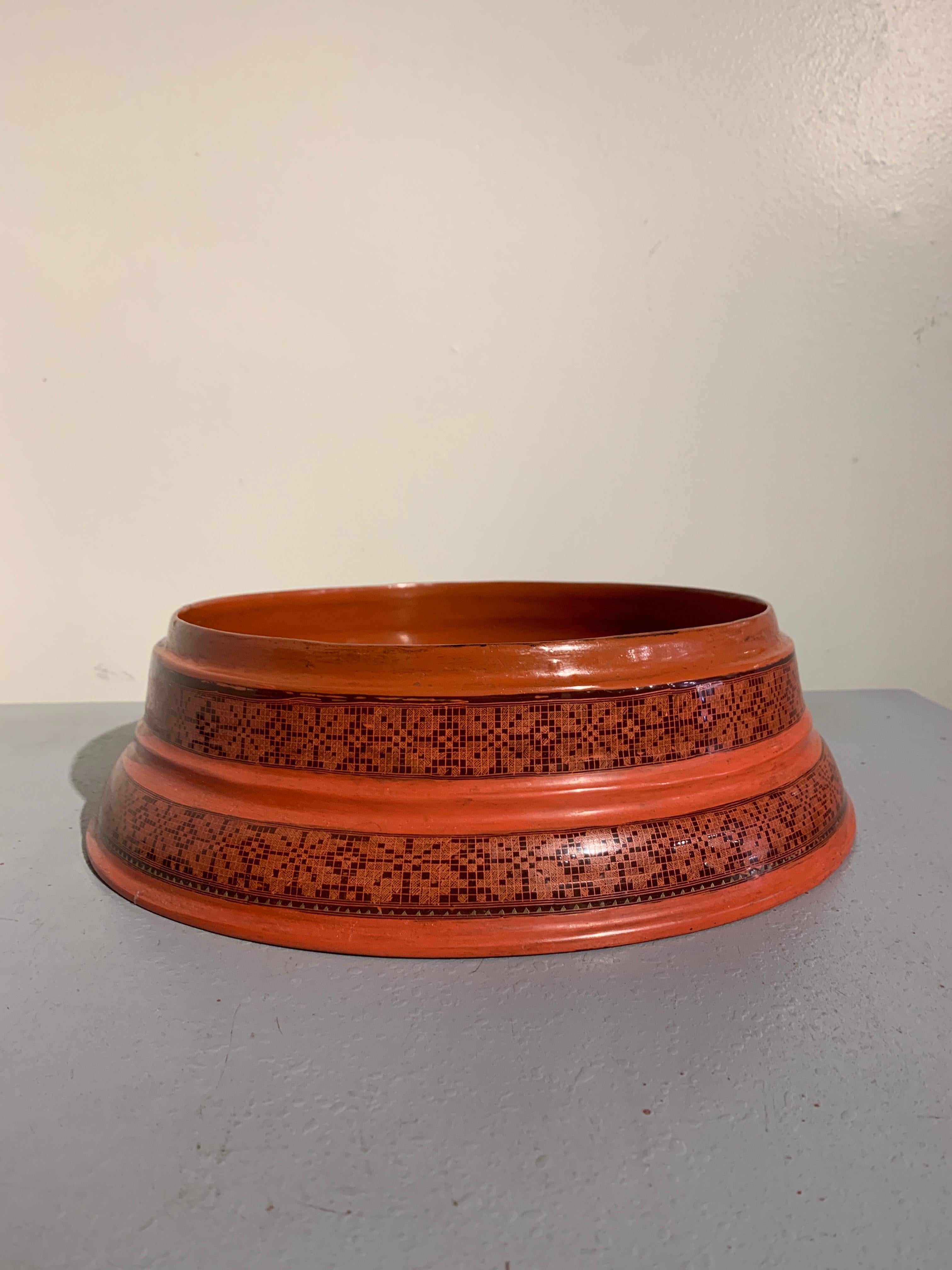 Large Burmese Red and Black Lacquer Tiered Round Box, Early to Mid-20th Century 2