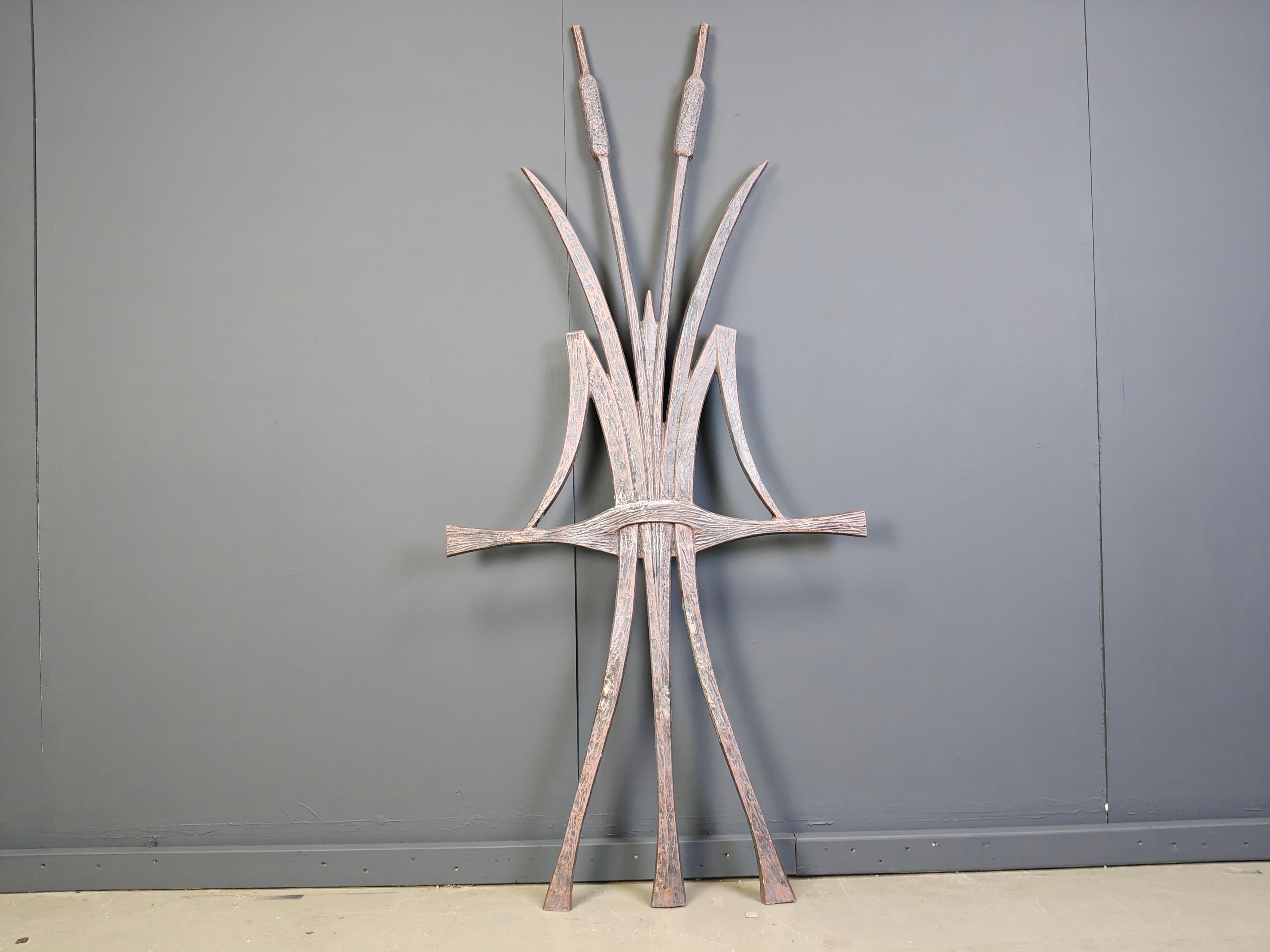 Large burtalist wal sculpture, 1970s In Good Condition For Sale In Leuven, Vlaams Gewest
