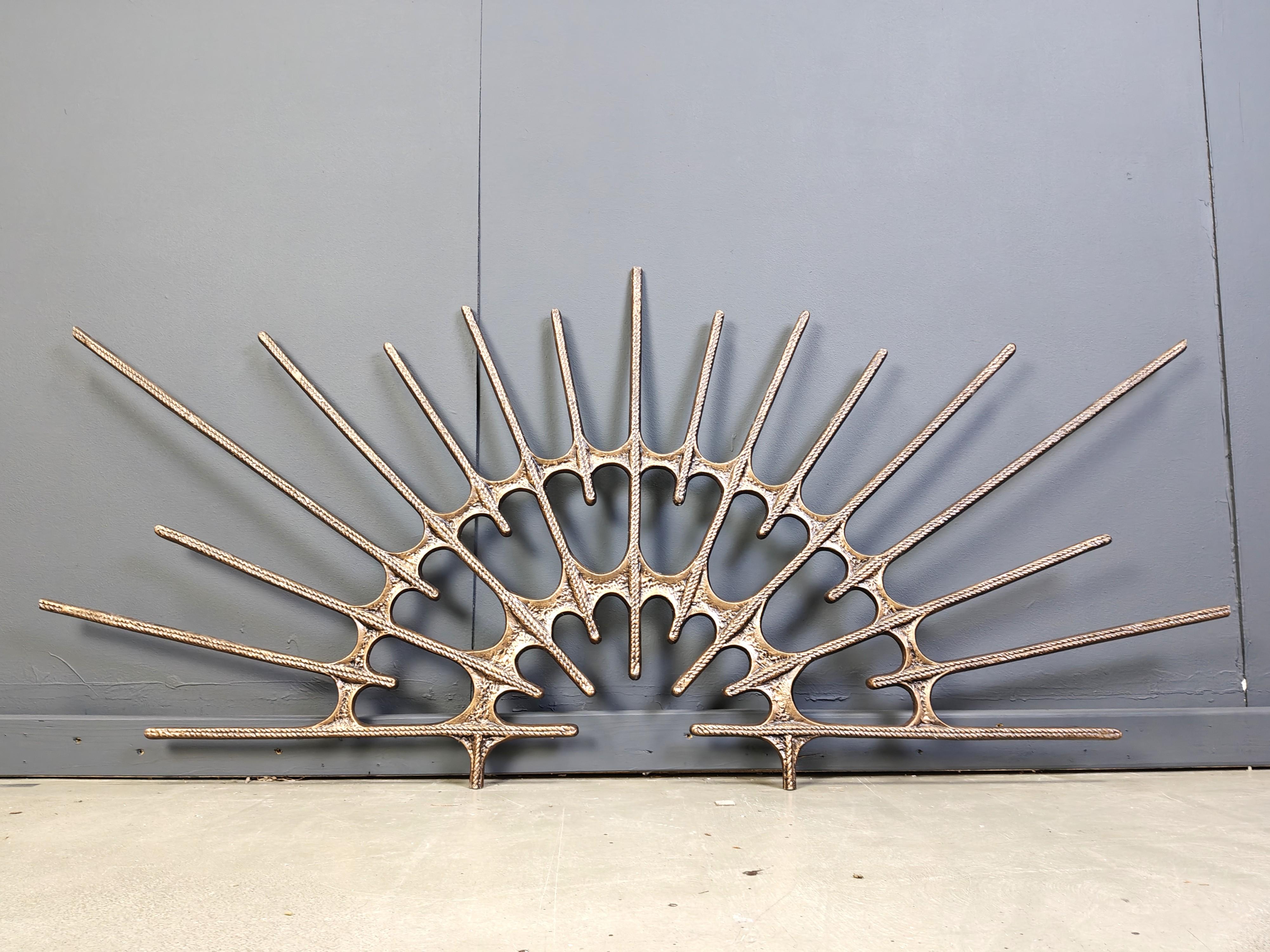 Large burtalist wal sculpture, 1970s For Sale 1