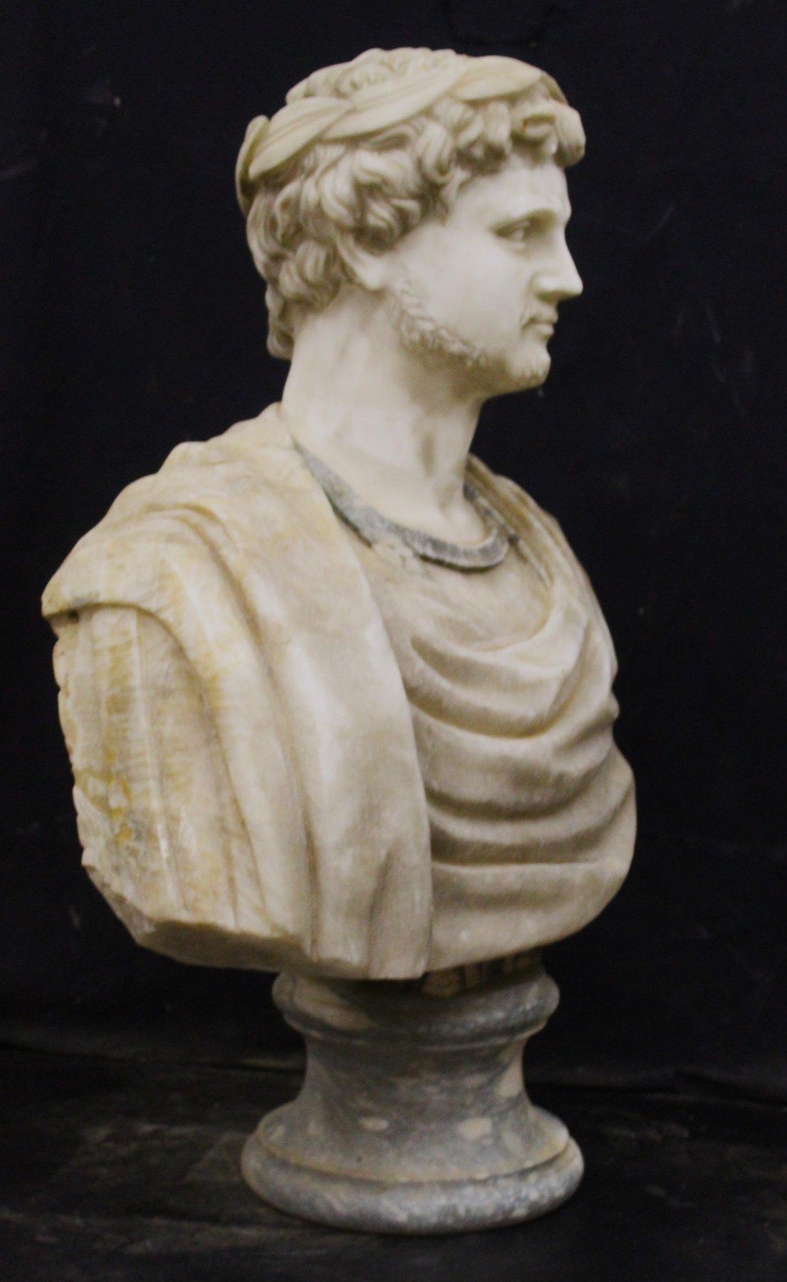 Grande busto di imperatore in vendita 1